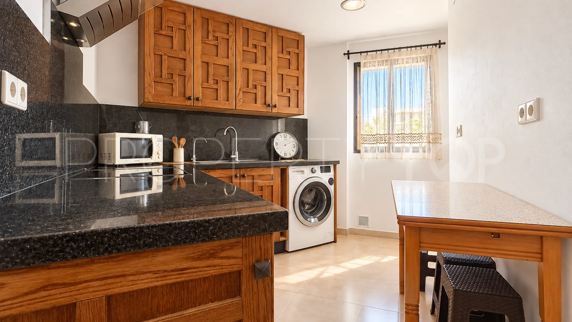 Avda de Andalucia - Sierra de Estepona, Ático en venta