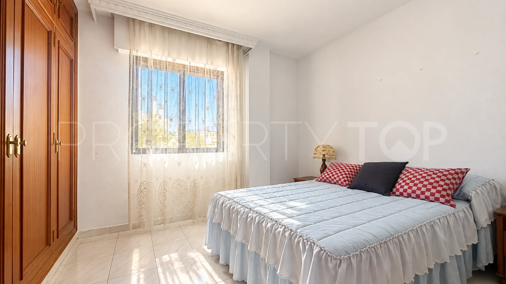 Avda de Andalucia - Sierra de Estepona, Ático en venta