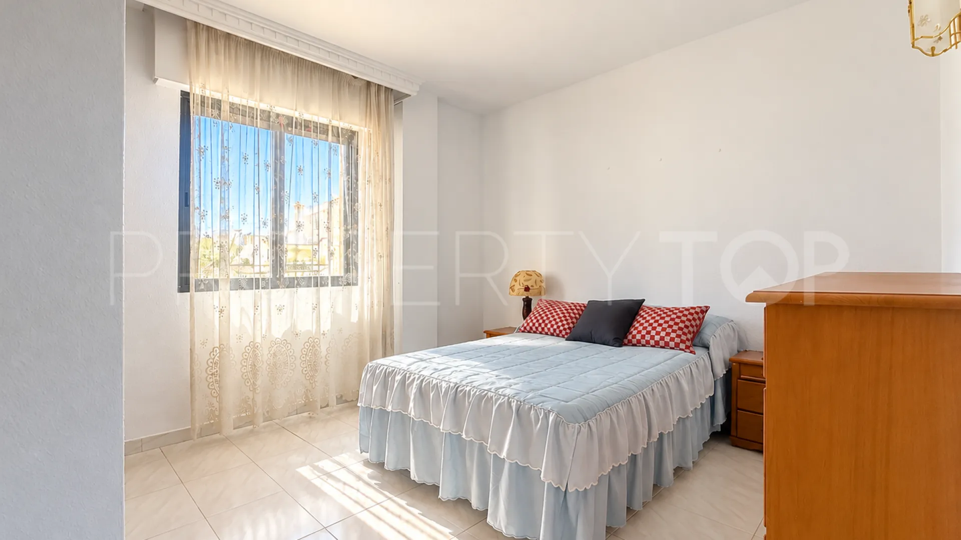 Avda de Andalucia - Sierra de Estepona, Ático en venta
