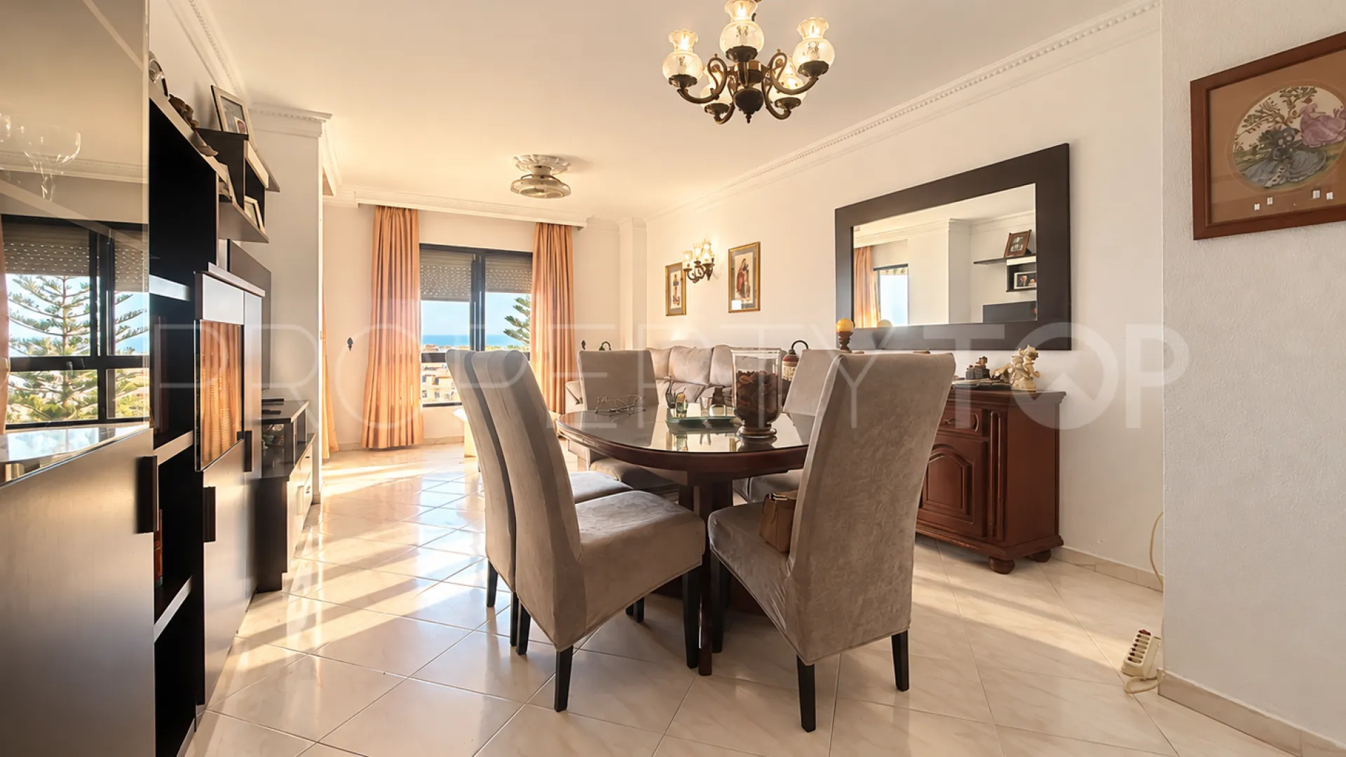 Avda de Andalucia - Sierra de Estepona, Ático en venta