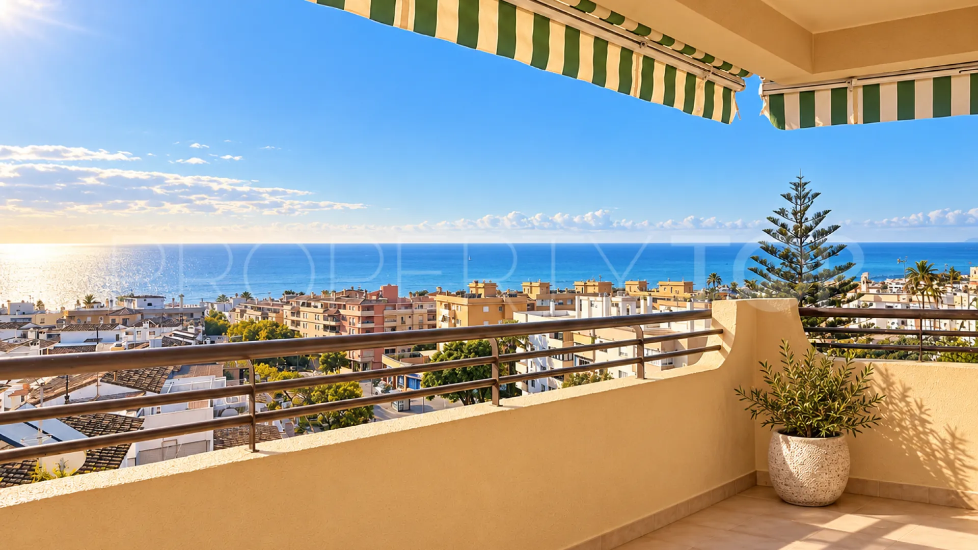 Avda de Andalucia - Sierra de Estepona, Ático en venta