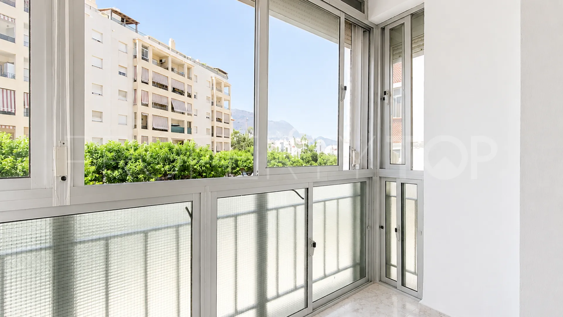 Avda de Andalucia - Sierra de Estepona, apartamento en venta
