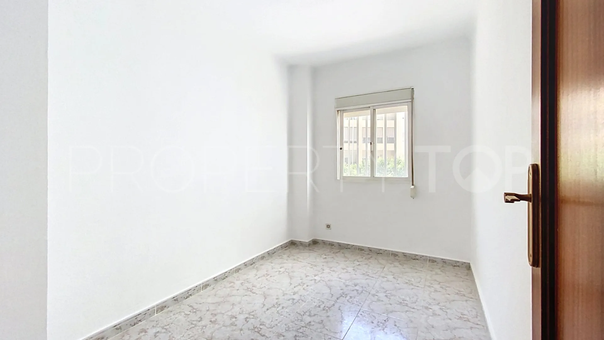 Avda de Andalucia - Sierra de Estepona, apartamento en venta