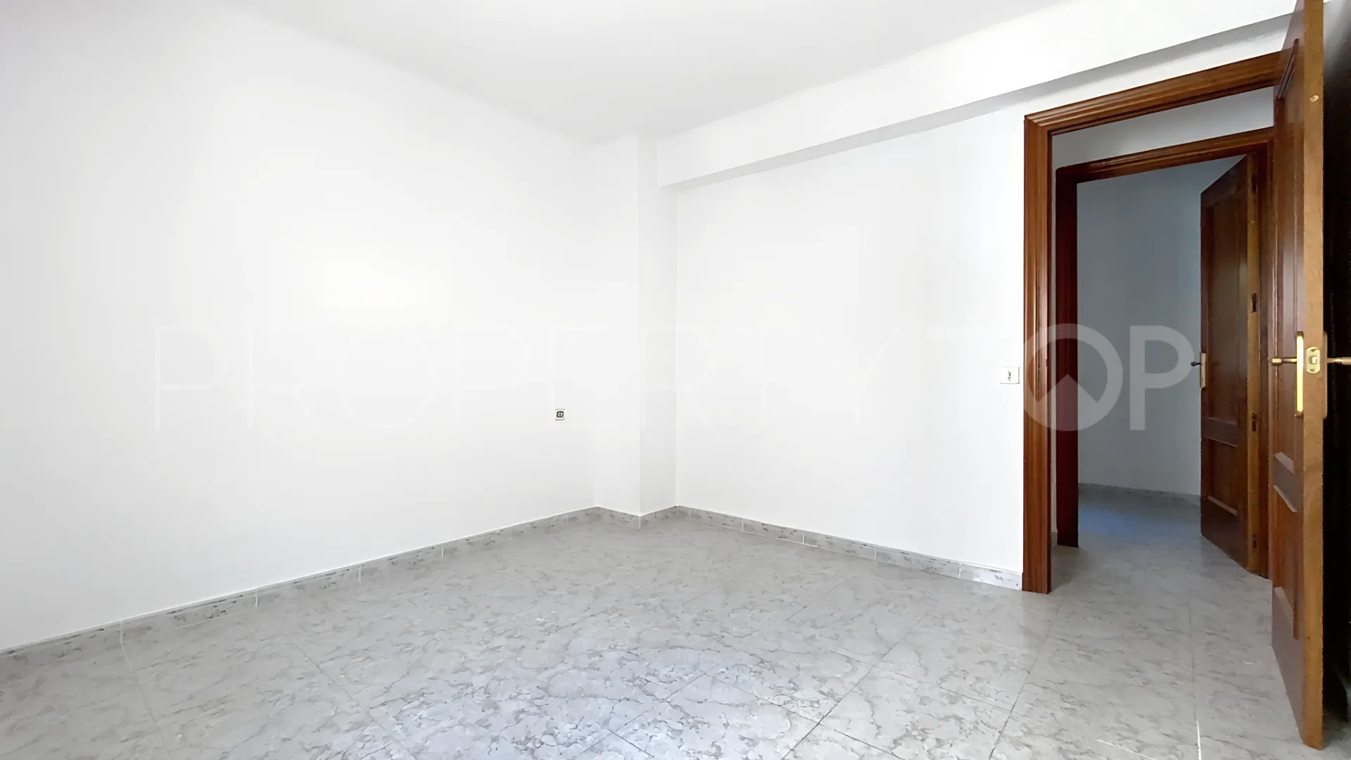 Avda de Andalucia - Sierra de Estepona, apartamento en venta