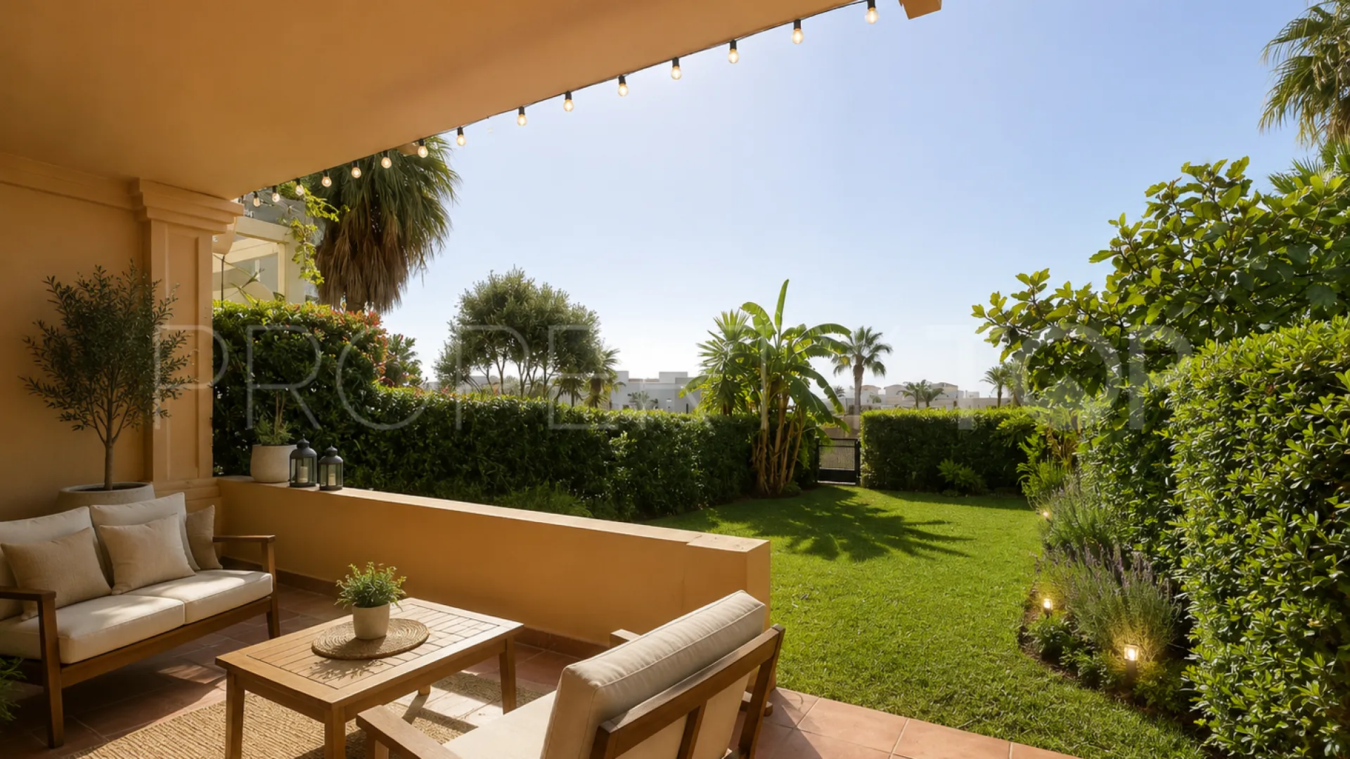 For sale town house in La Galera Park with 3 bedrooms