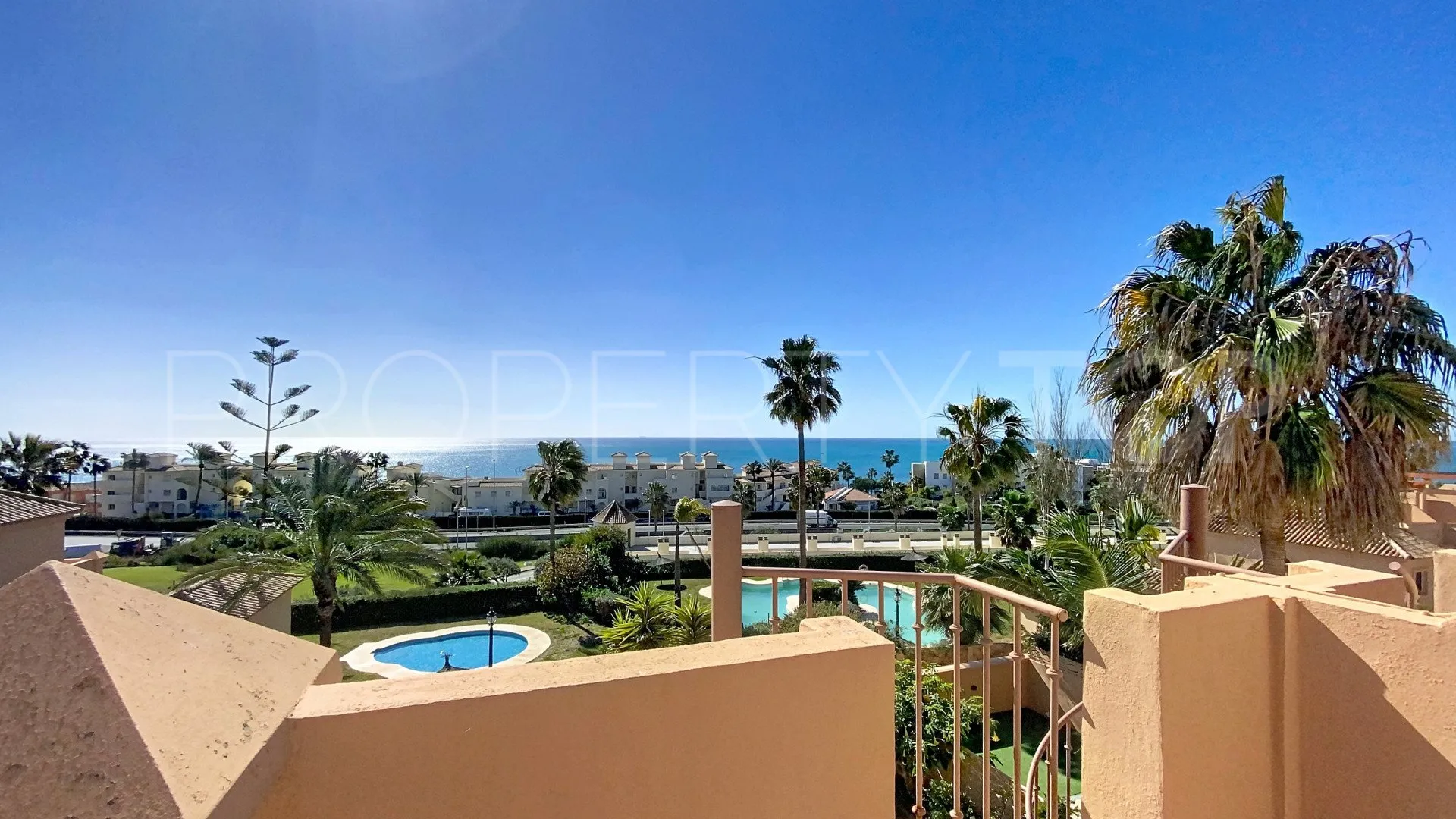 For sale town house in La Galera Park with 3 bedrooms