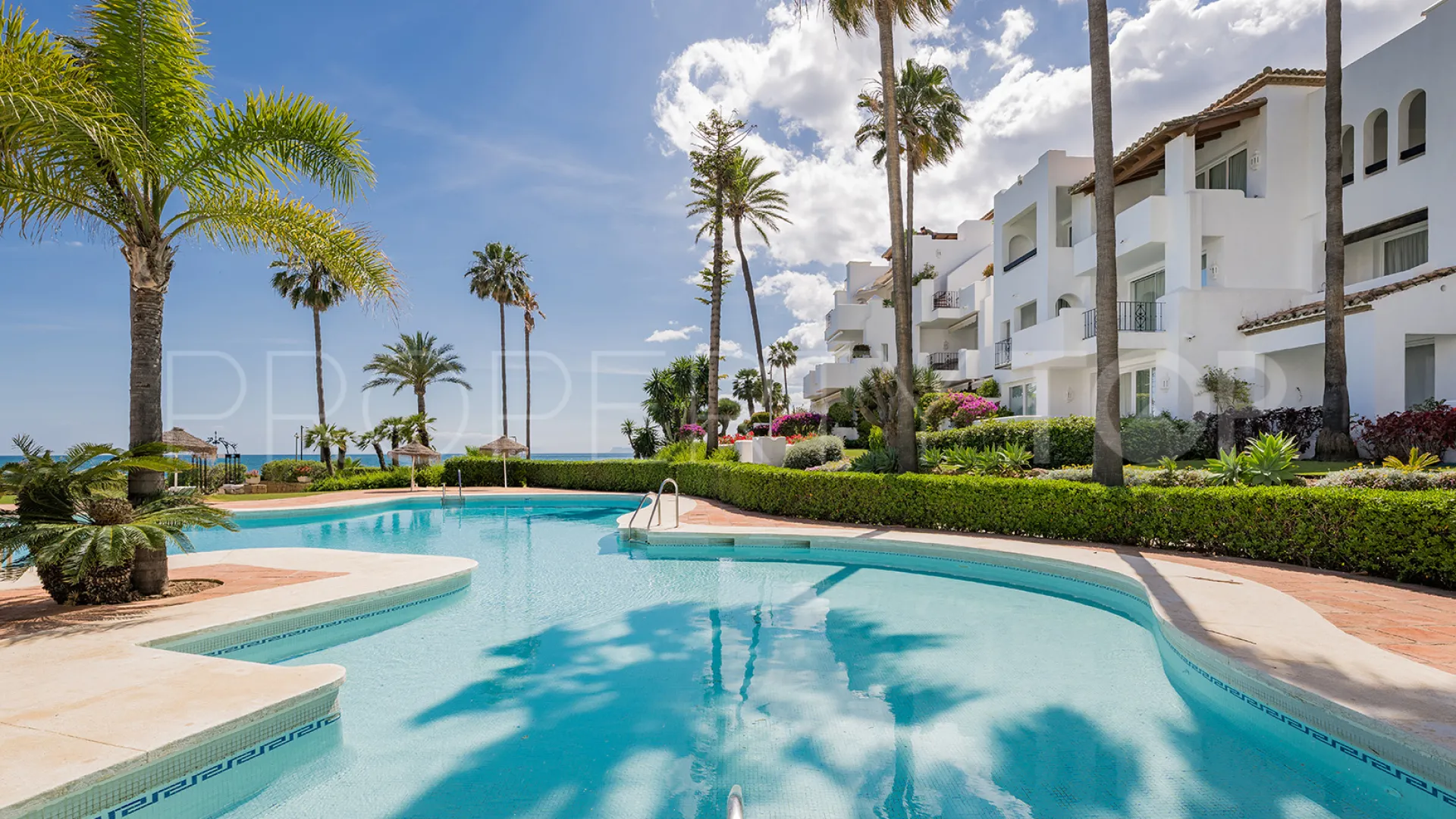 For sale ground floor apartment in Alcazaba Beach