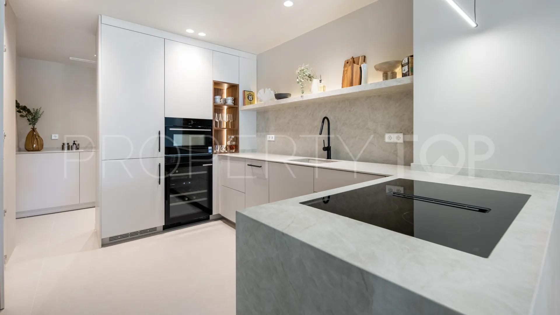 Se vende apartamento con 3 dormitorios en La Quinta
