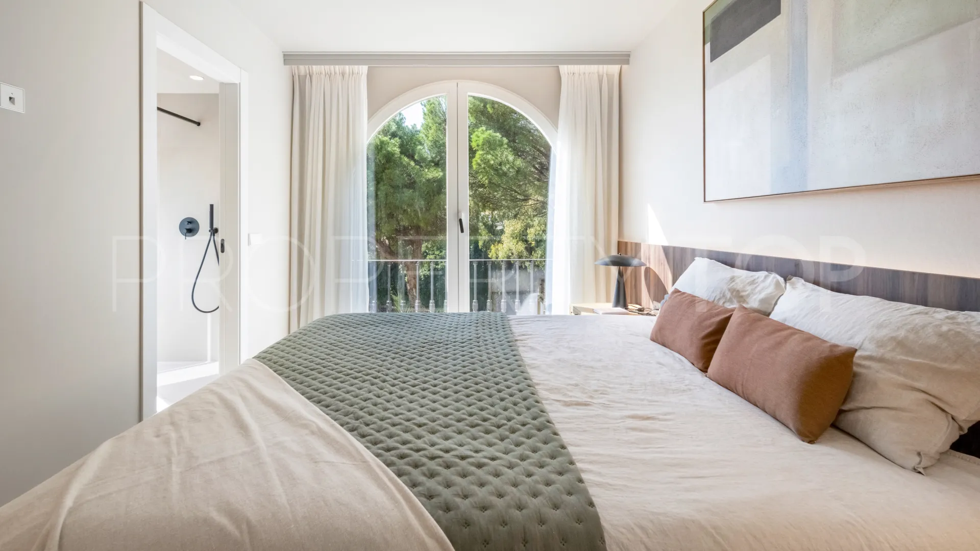 Se vende apartamento con 3 dormitorios en La Quinta