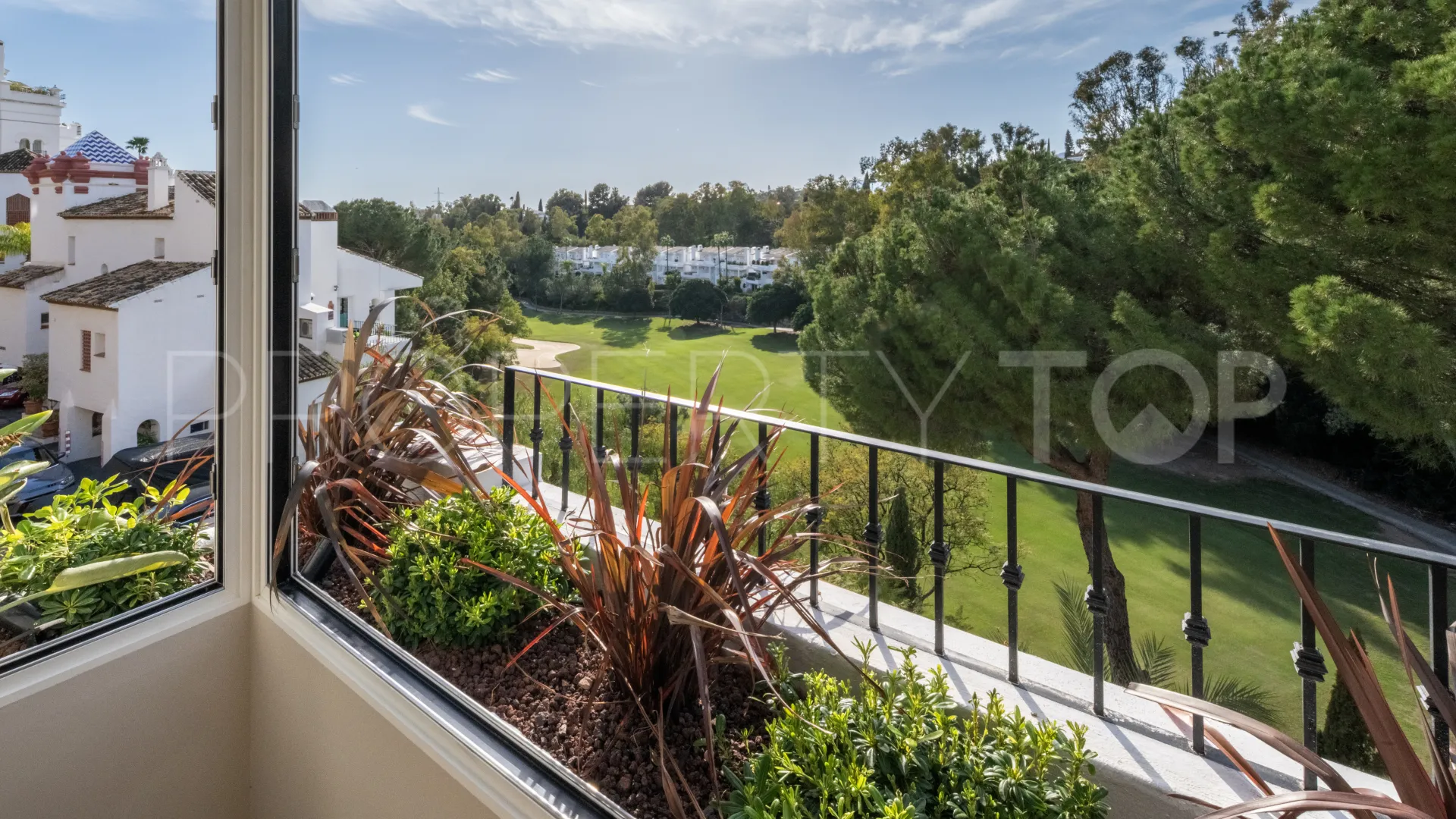 Se vende apartamento con 3 dormitorios en La Quinta