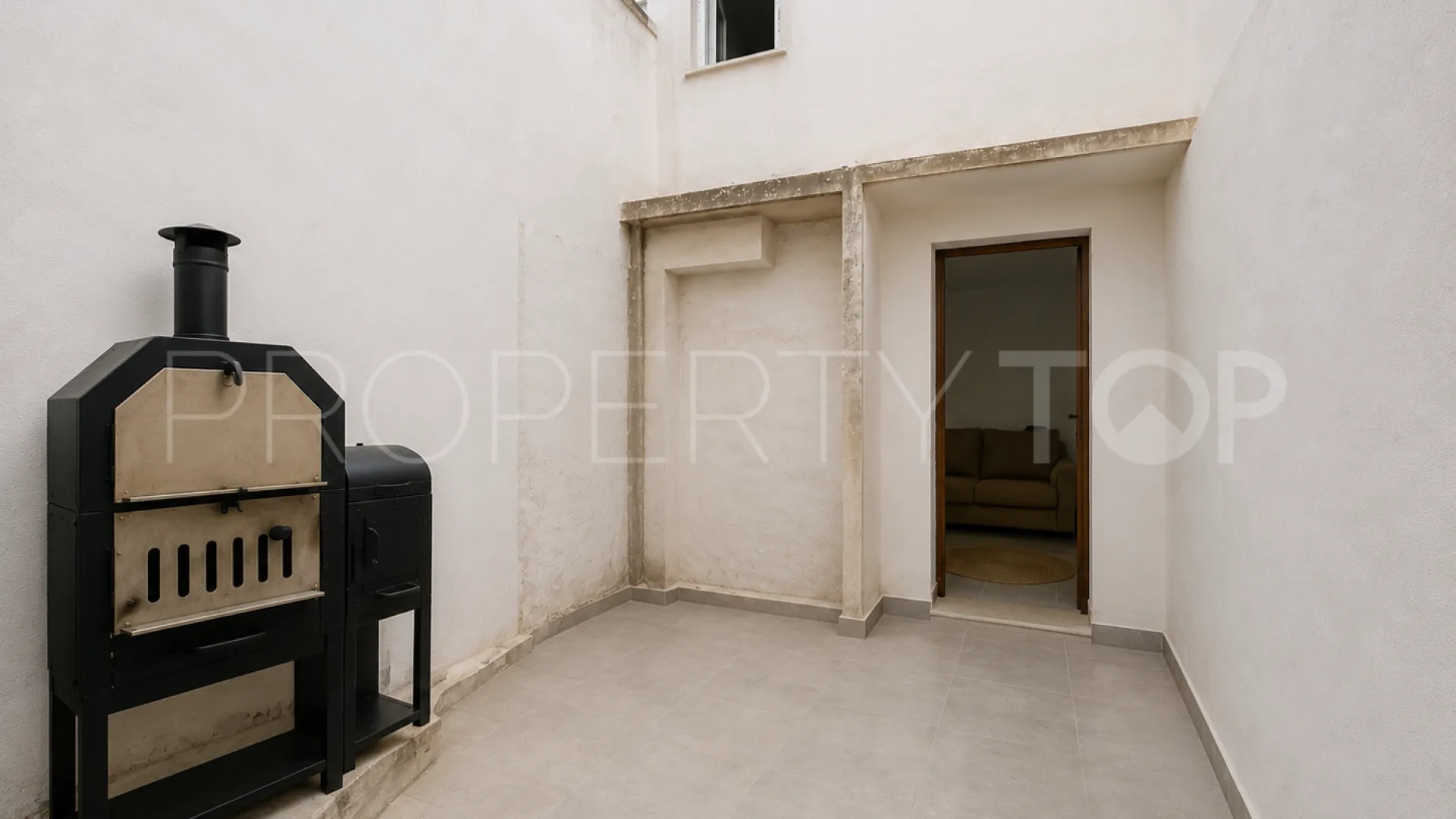 For sale town house with 3 bedrooms in Estepona Old Town