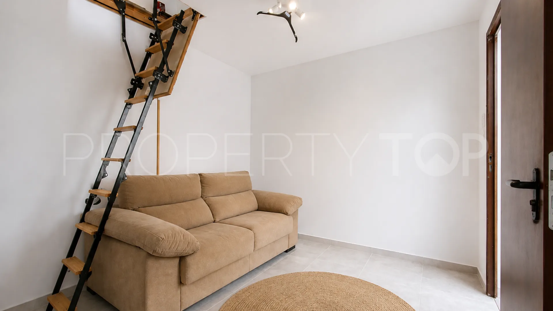 For sale town house with 3 bedrooms in Estepona Old Town