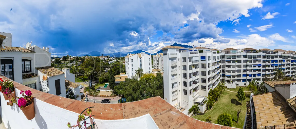 Ático en venta de 3 dormitorios en Marbella - Puerto Banus