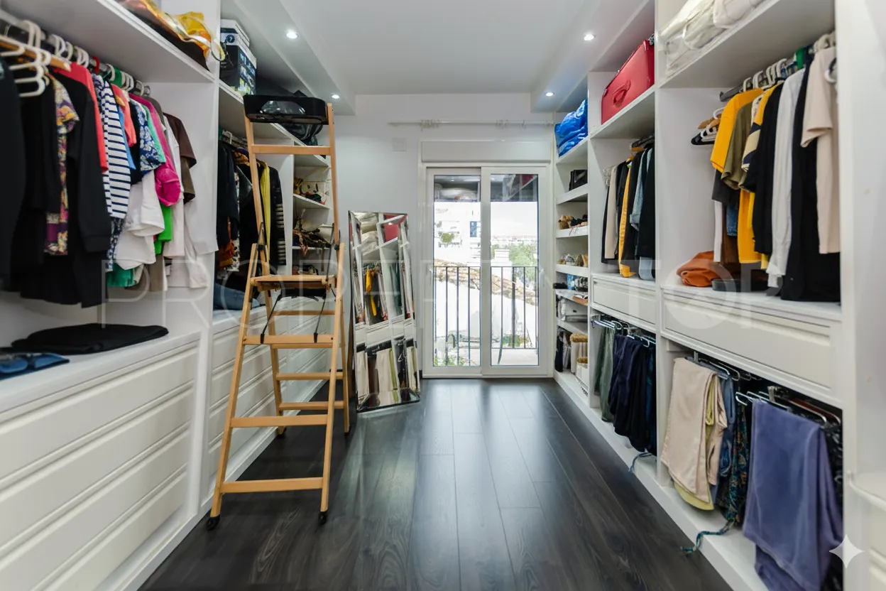 Ático en venta de 3 dormitorios en Marbella - Puerto Banus