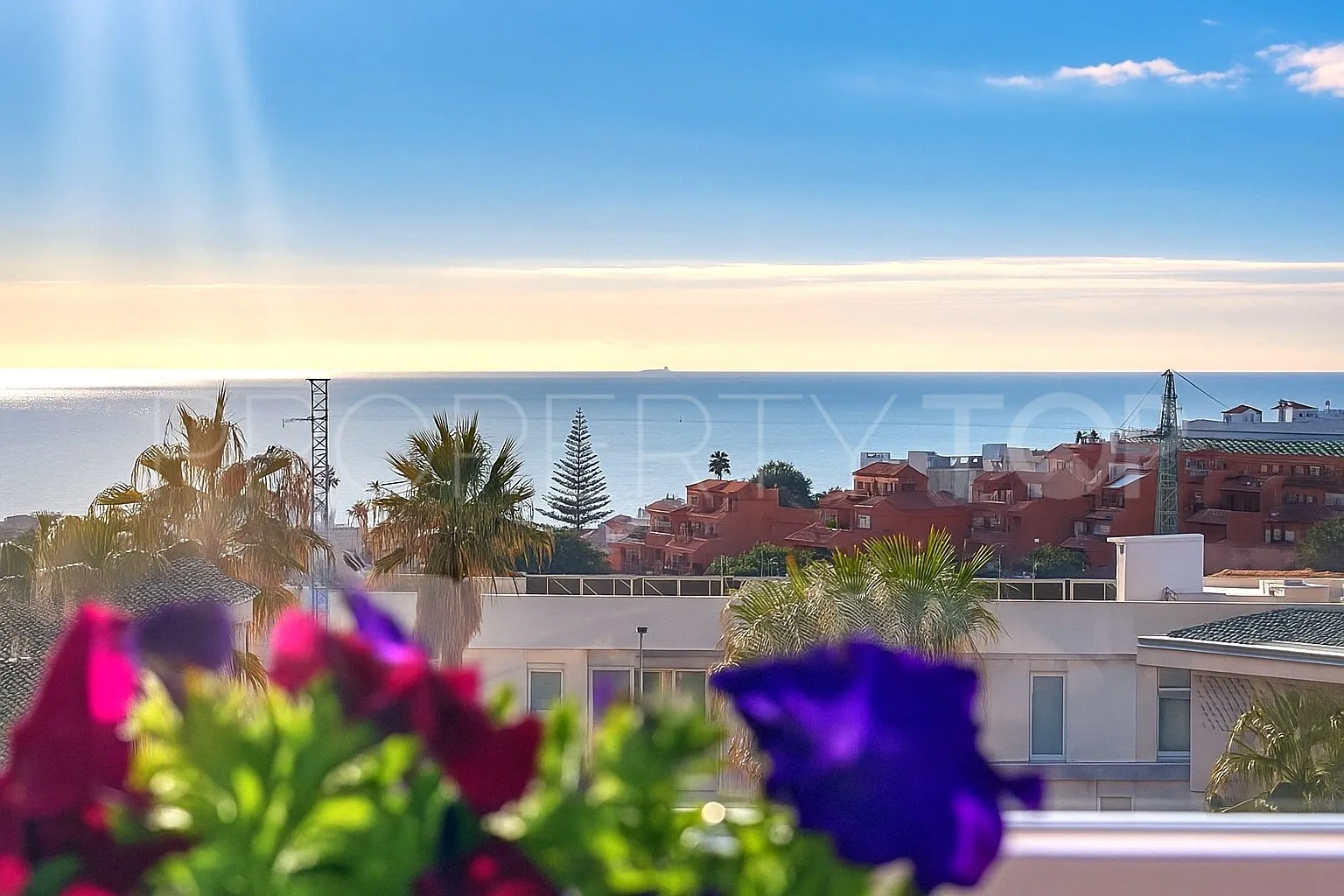 Atico duplex en venta con 2 dormitorios en Costa Galera