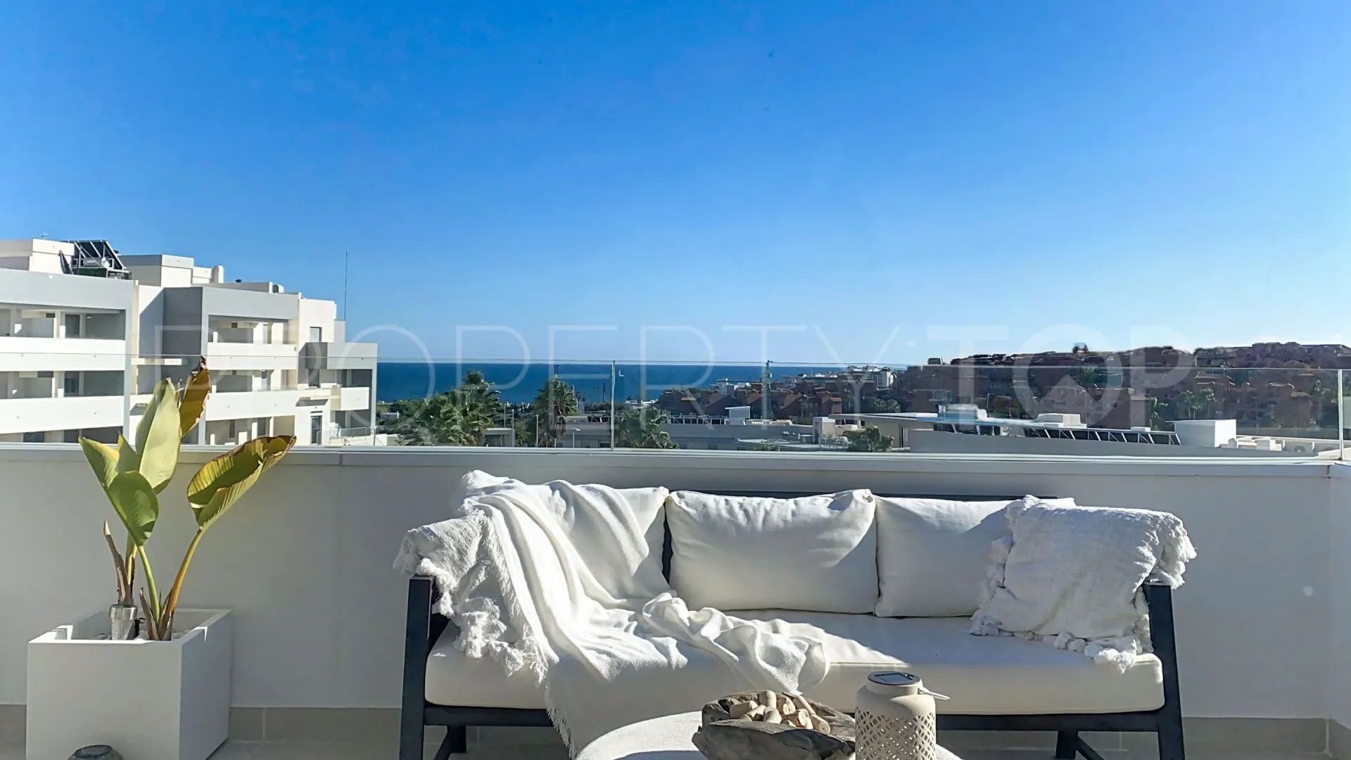 Atico duplex en venta con 2 dormitorios en Costa Galera