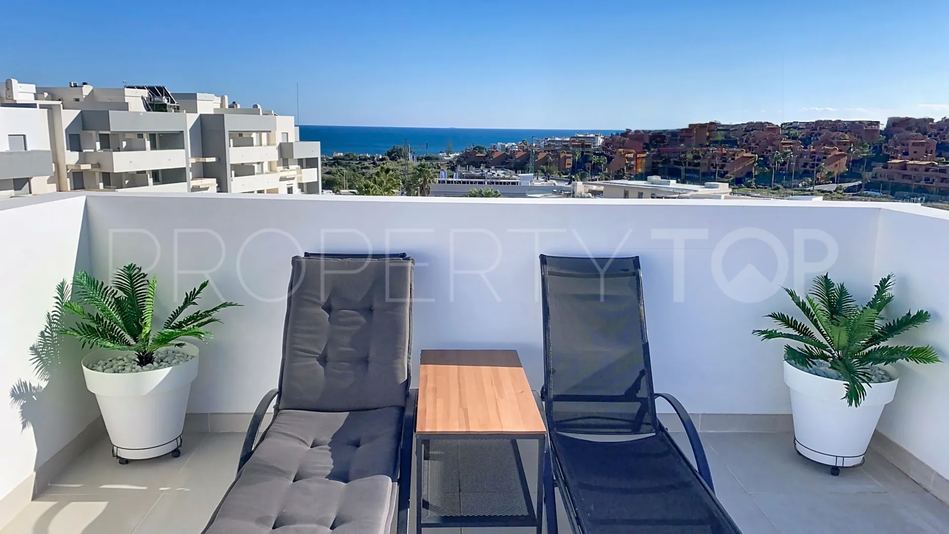 Atico duplex en venta con 2 dormitorios en Costa Galera