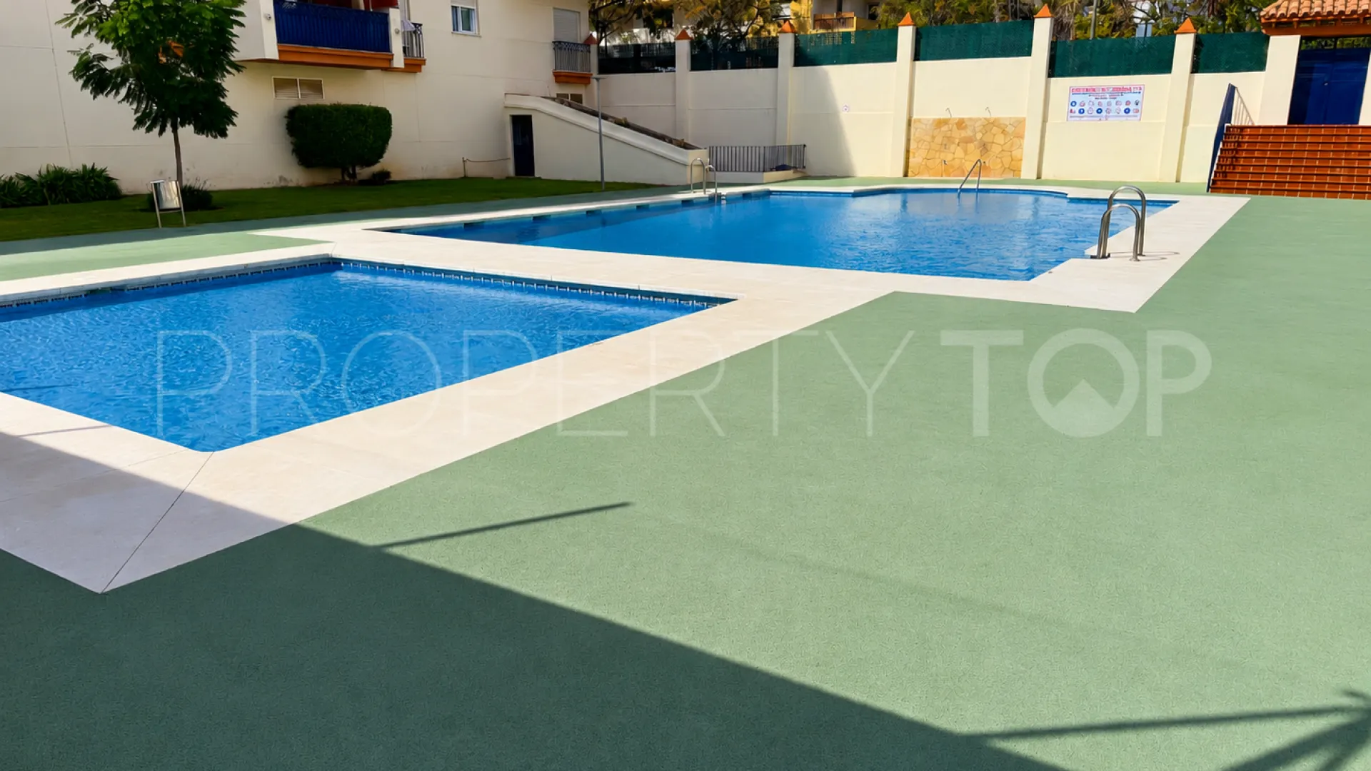 Buy Estepona Centre duplex penthouse with 4 bedrooms