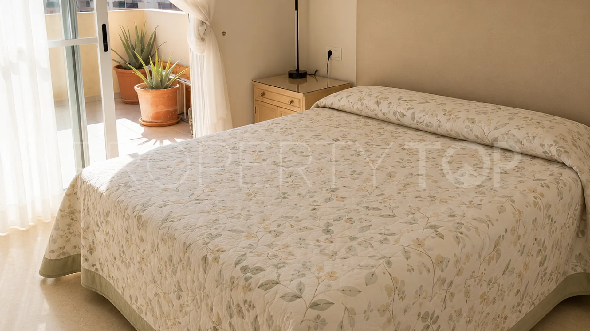 Buy Estepona Centre duplex penthouse with 4 bedrooms