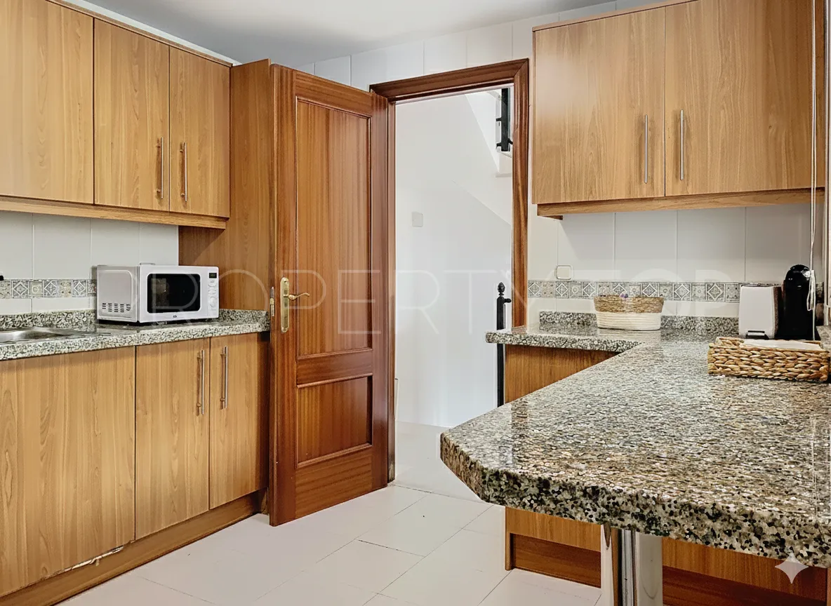 Se vende adosado en Atalaya Golf con 3 dormitorios
