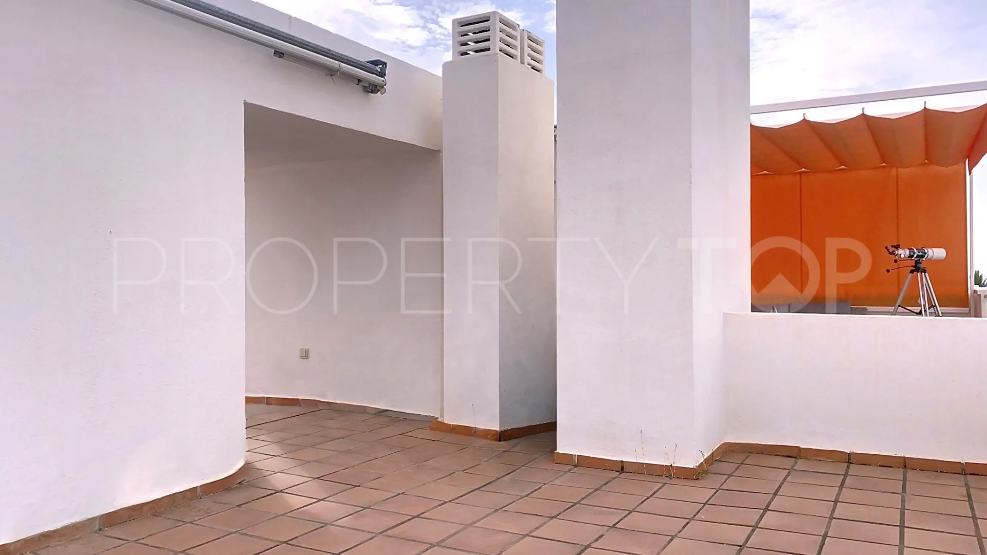 Se vende adosado en Atalaya Golf con 3 dormitorios