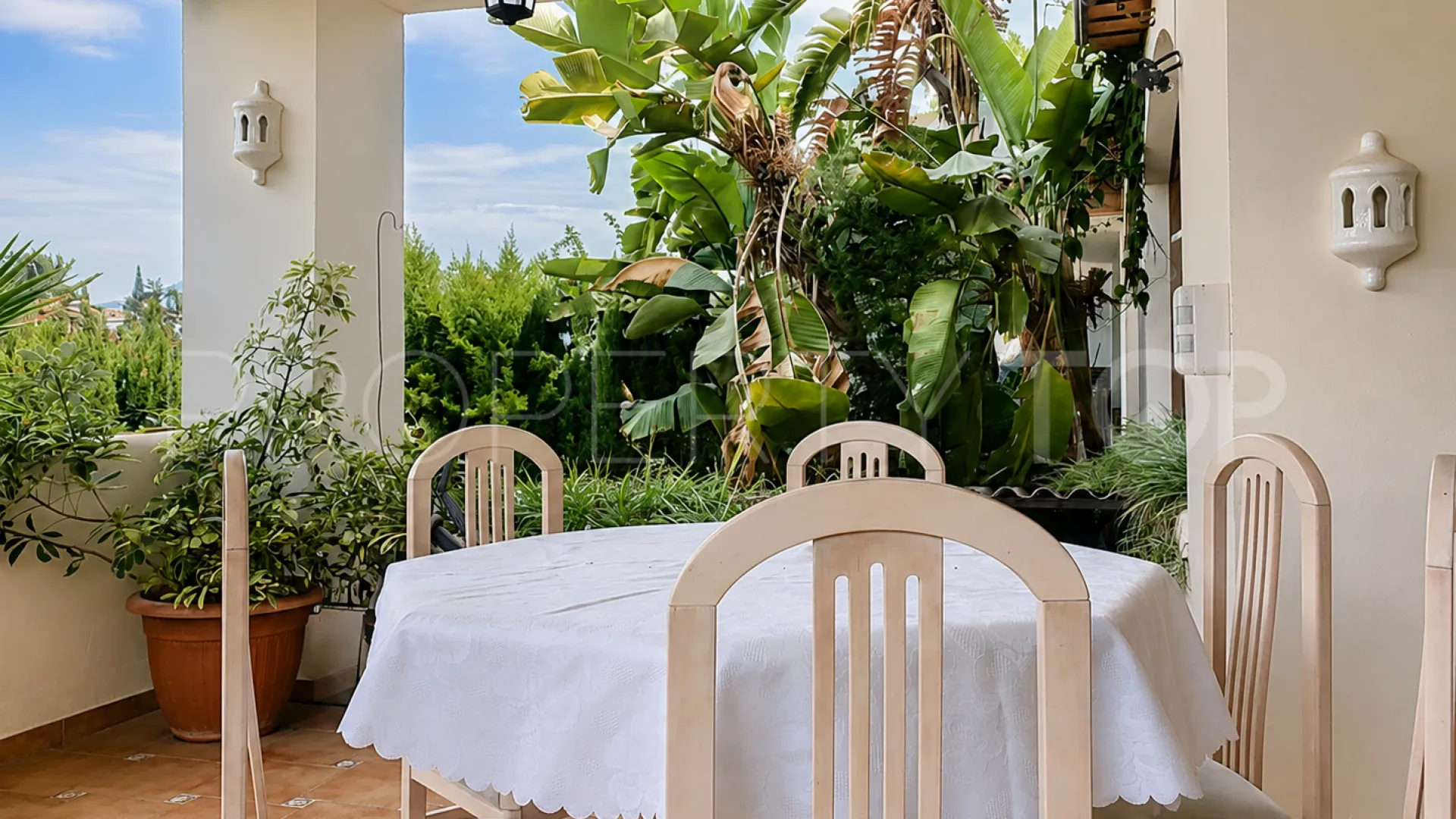 4 bedrooms semi detached house for sale in Guadalmina Alta