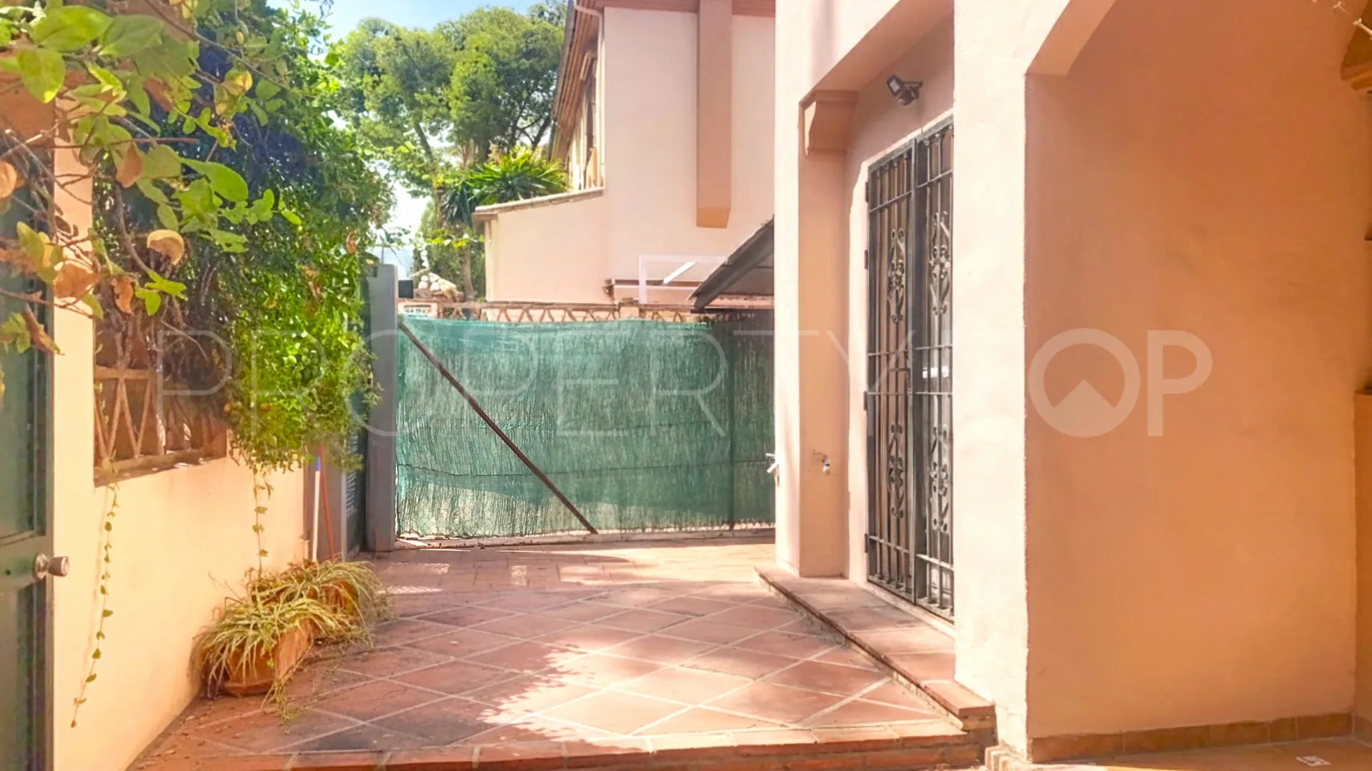 4 bedrooms semi detached house for sale in Guadalmina Alta