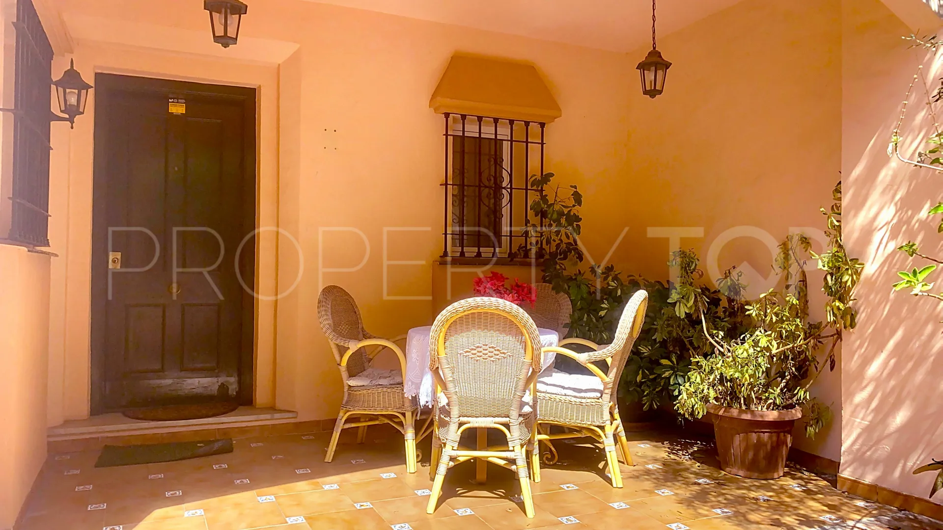 4 bedrooms semi detached house for sale in Guadalmina Alta