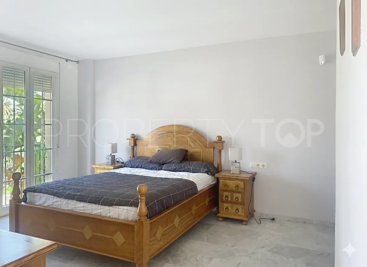 4 bedrooms semi detached house for sale in Guadalmina Alta