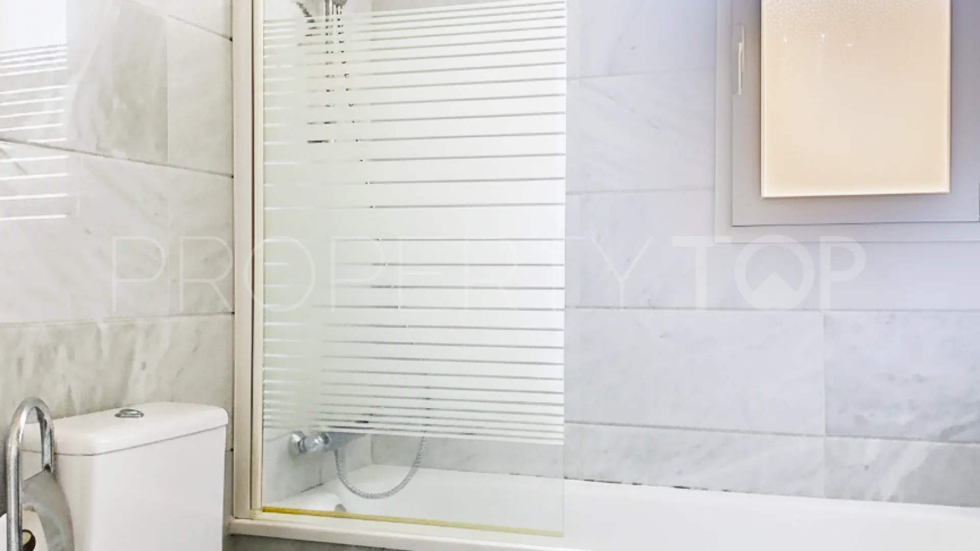 4 bedrooms semi detached house for sale in Guadalmina Alta