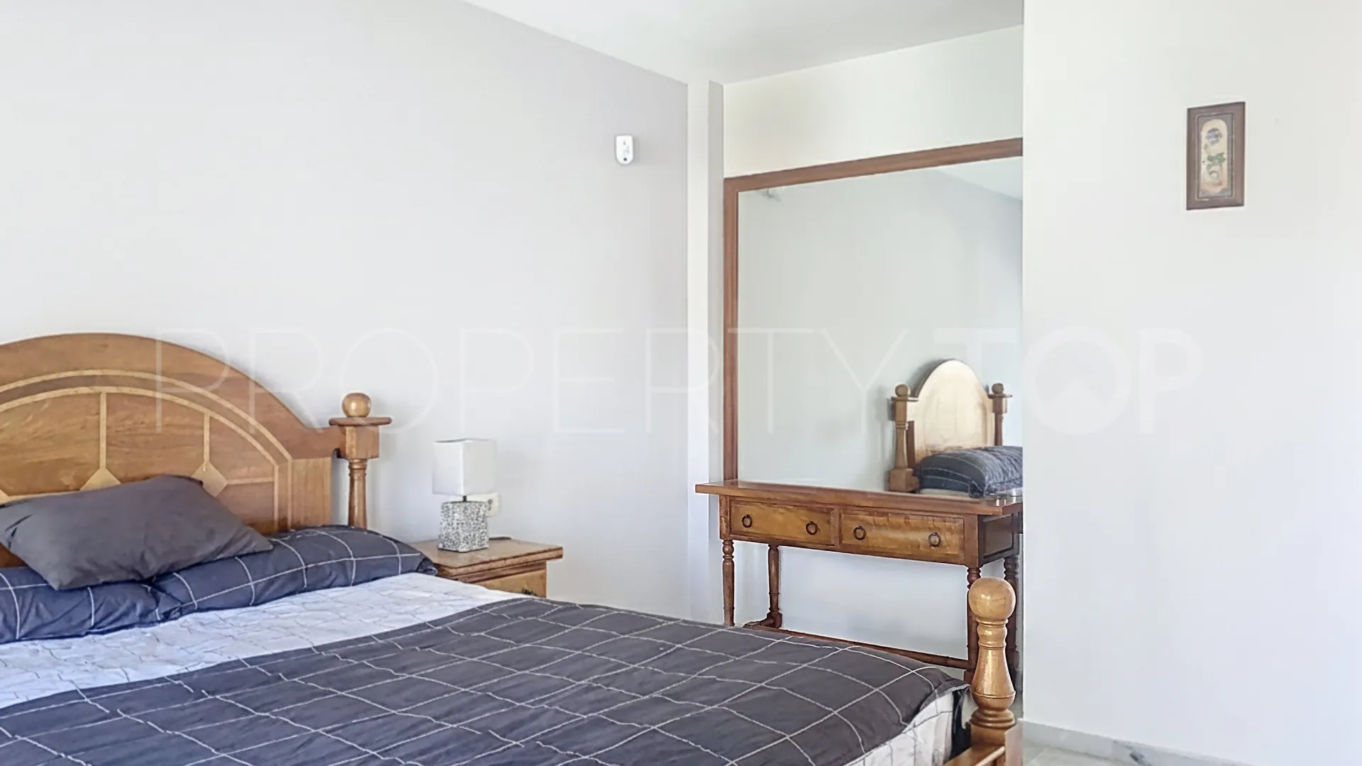 4 bedrooms semi detached house for sale in Guadalmina Alta