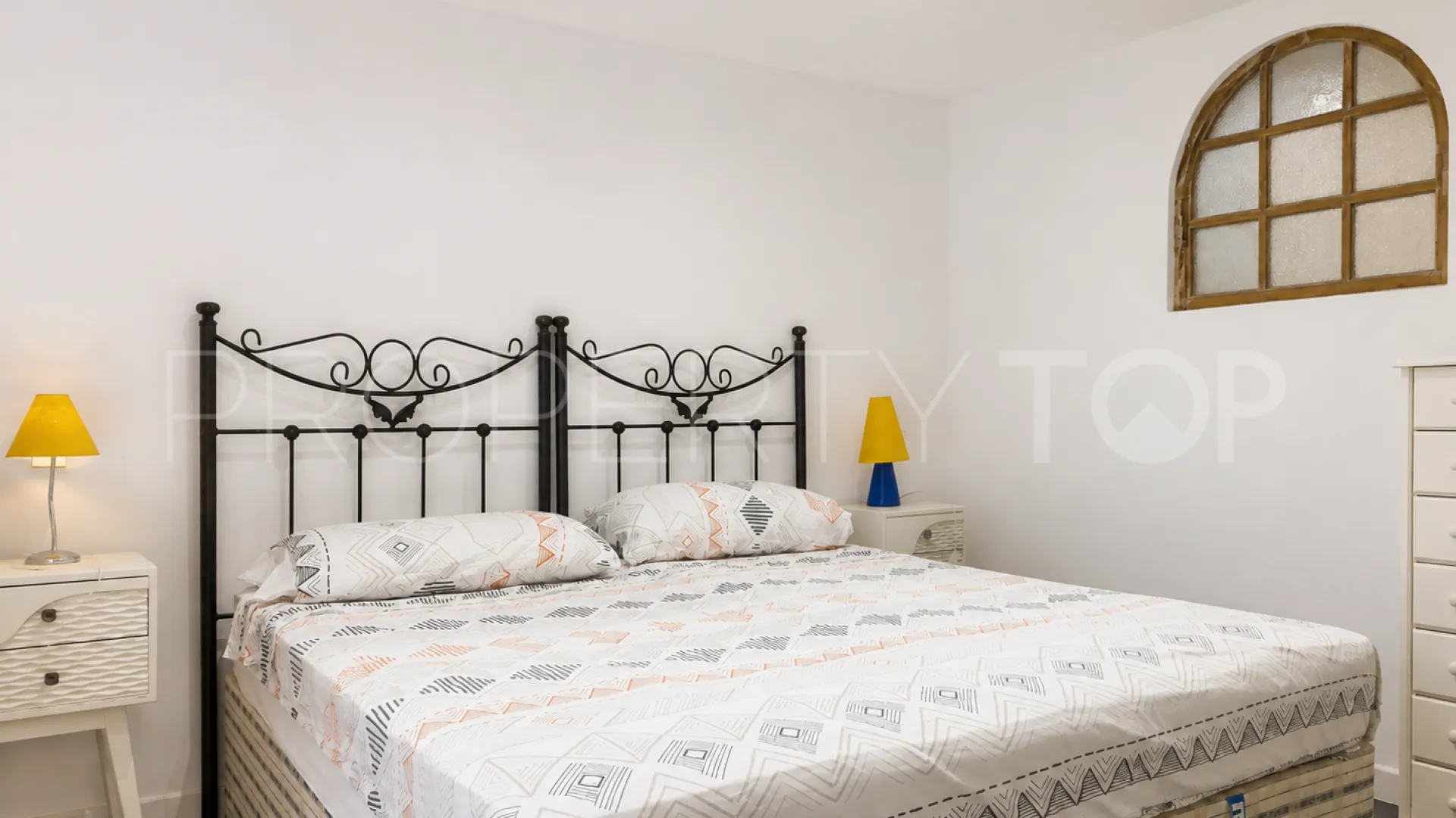 4 bedrooms semi detached house for sale in Guadalmina Alta
