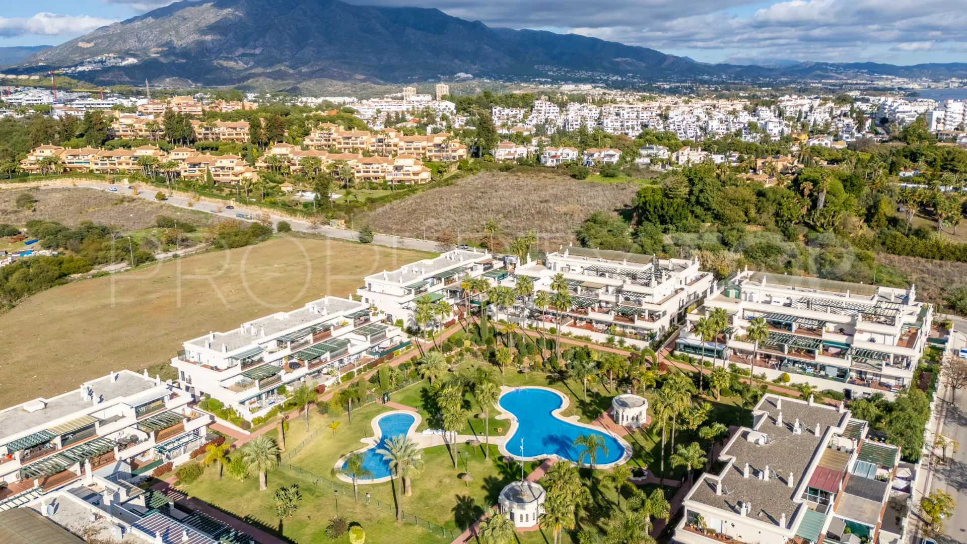 Ground floor apartment for sale in Altos del Rodeo with 2 bedrooms