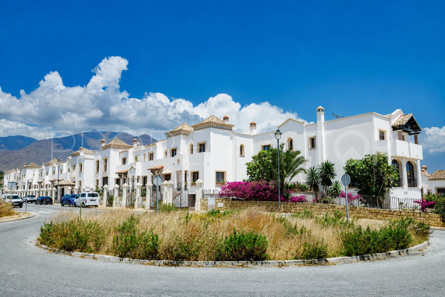 Adosado en venta con 3 dormitorios en Estepona Oeste