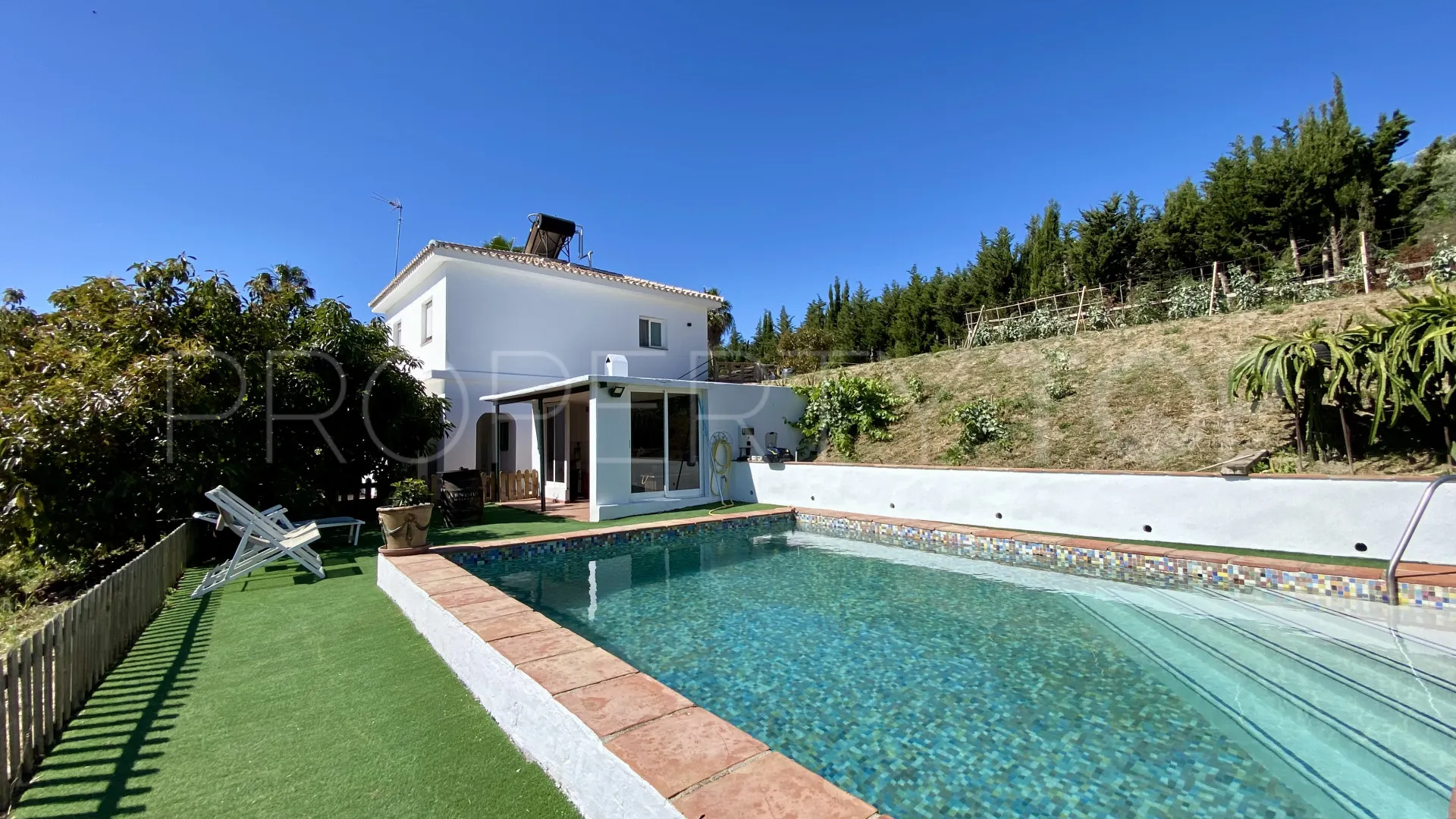 Se vende finca en La Alberdina