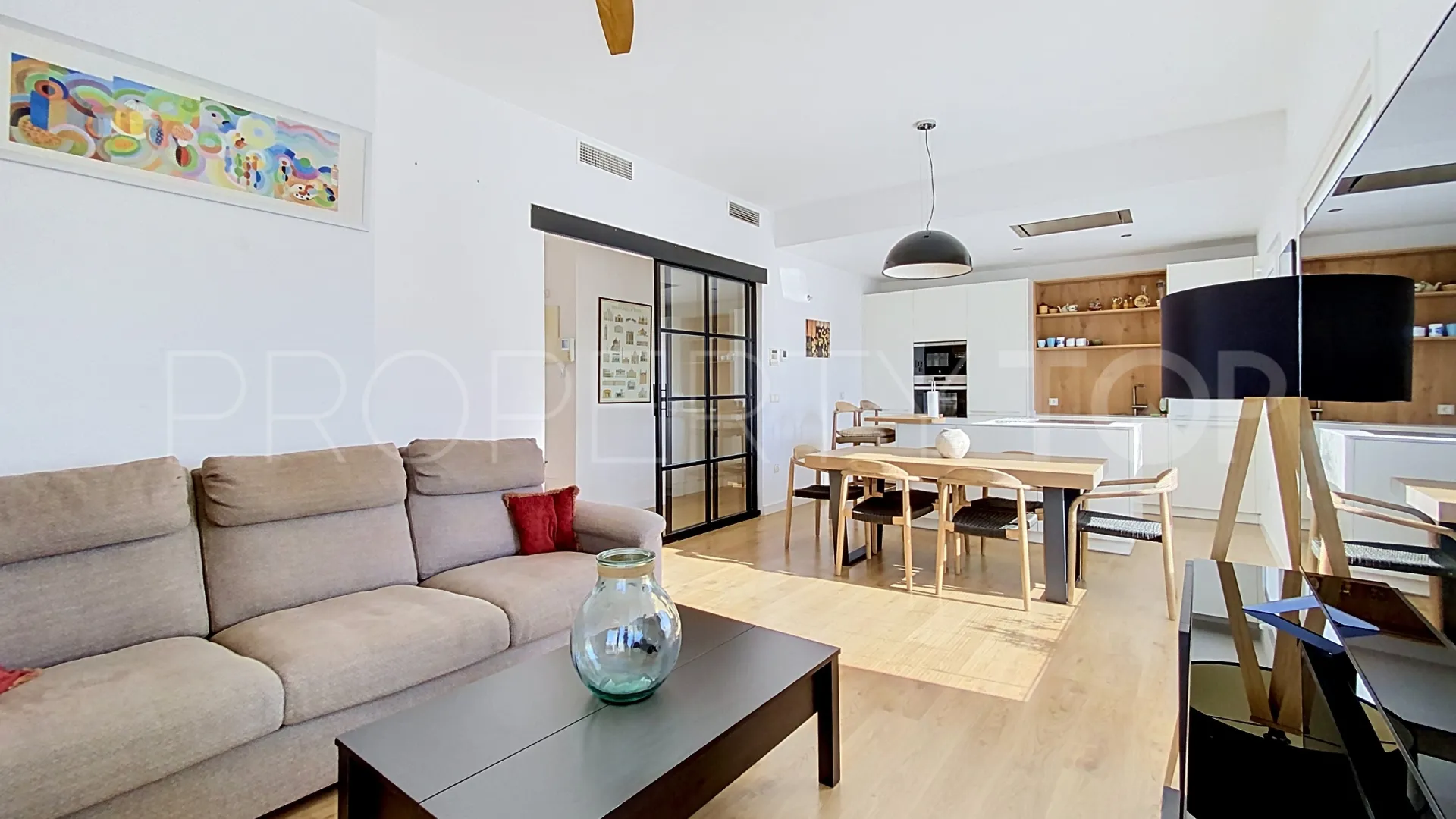 For sale Estepona Centre 2 bedrooms penthouse