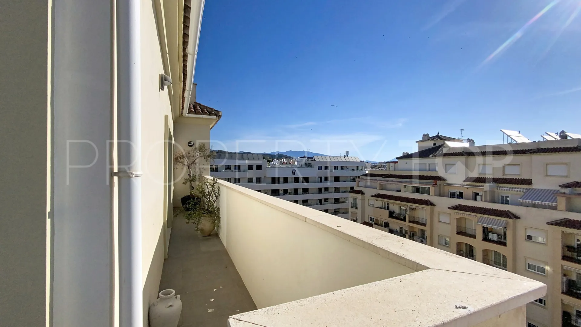 For sale Estepona Centre 2 bedrooms penthouse