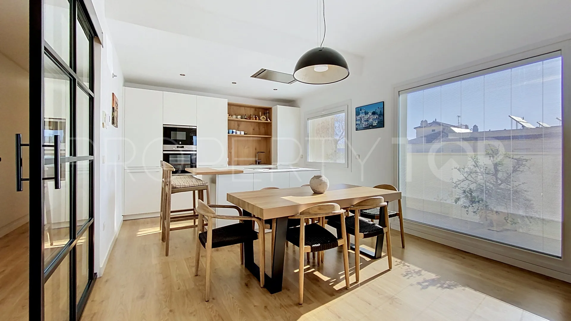 For sale Estepona Centre 2 bedrooms penthouse