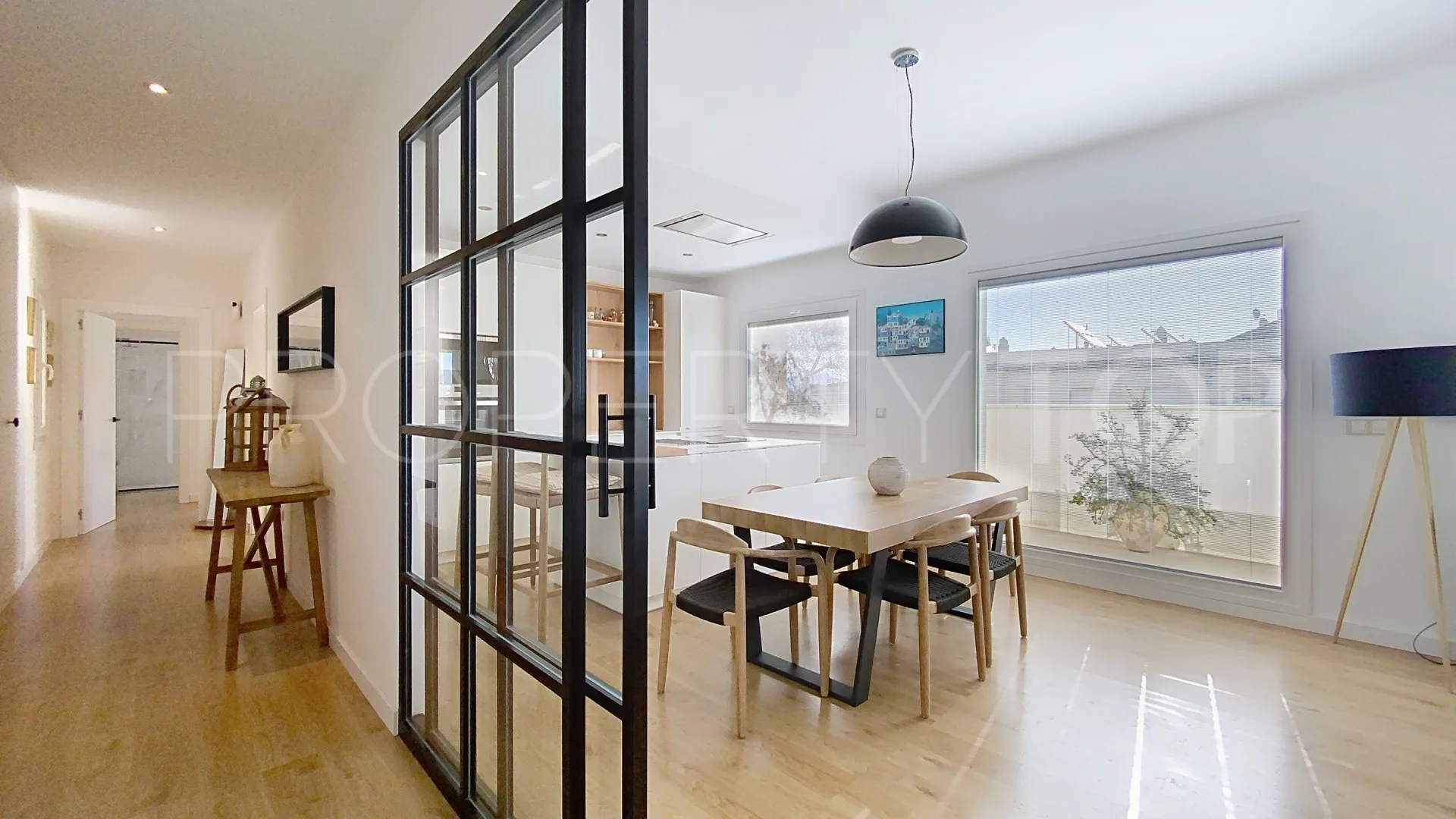 For sale Estepona Centre 2 bedrooms penthouse