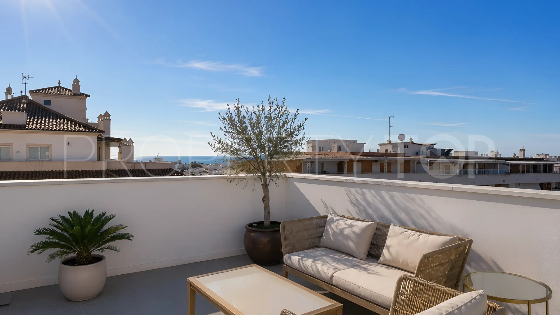 For sale Estepona Centre 2 bedrooms penthouse