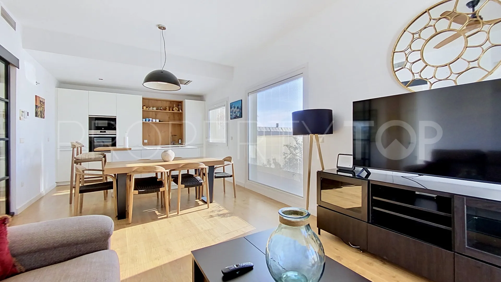 For sale Estepona Centre 2 bedrooms penthouse