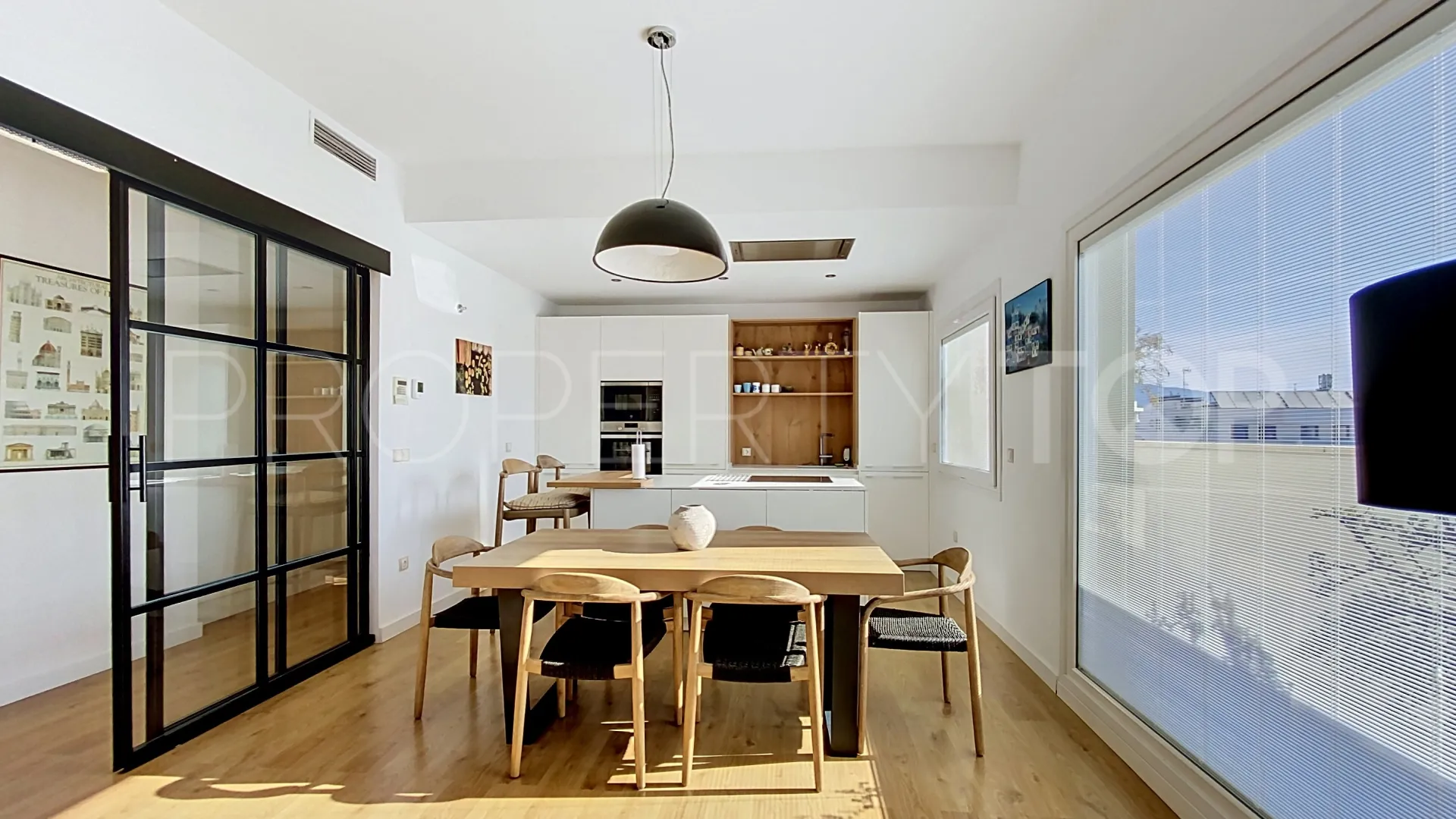 For sale Estepona Centre 2 bedrooms penthouse
