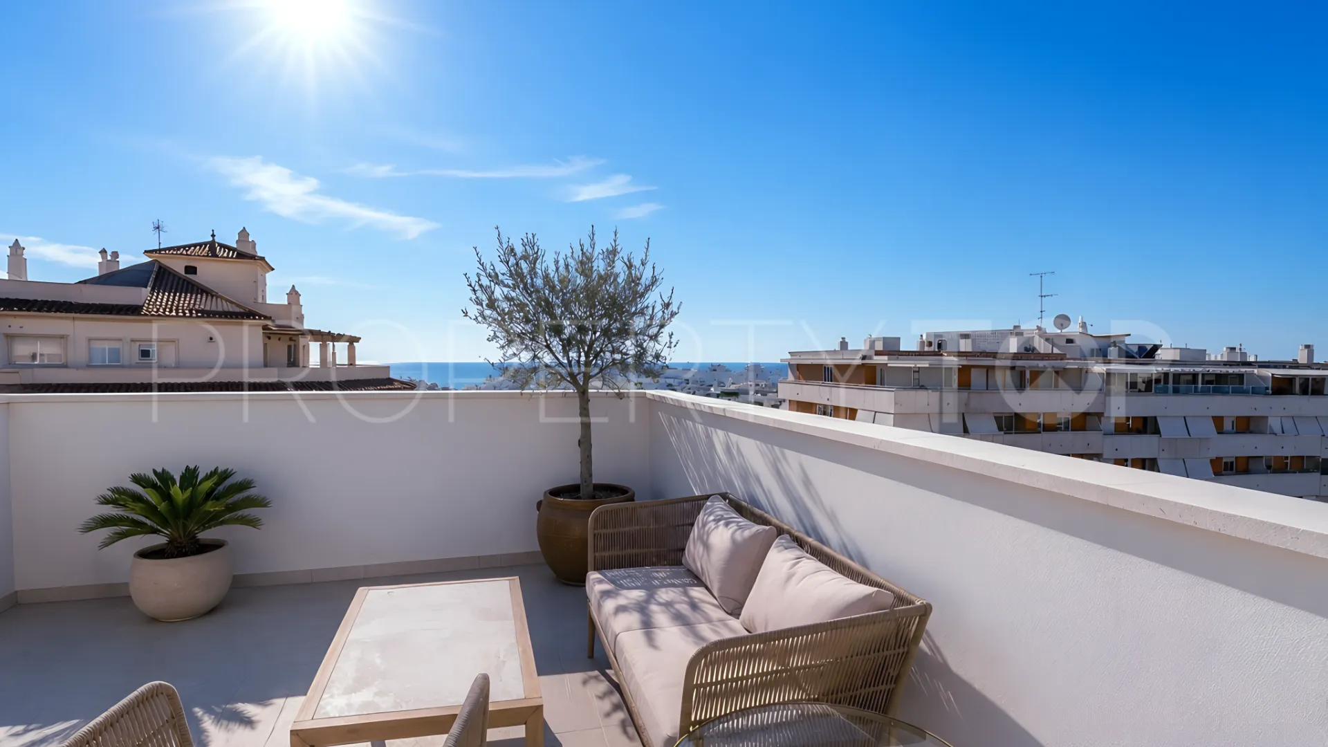For sale Estepona Centre 2 bedrooms penthouse