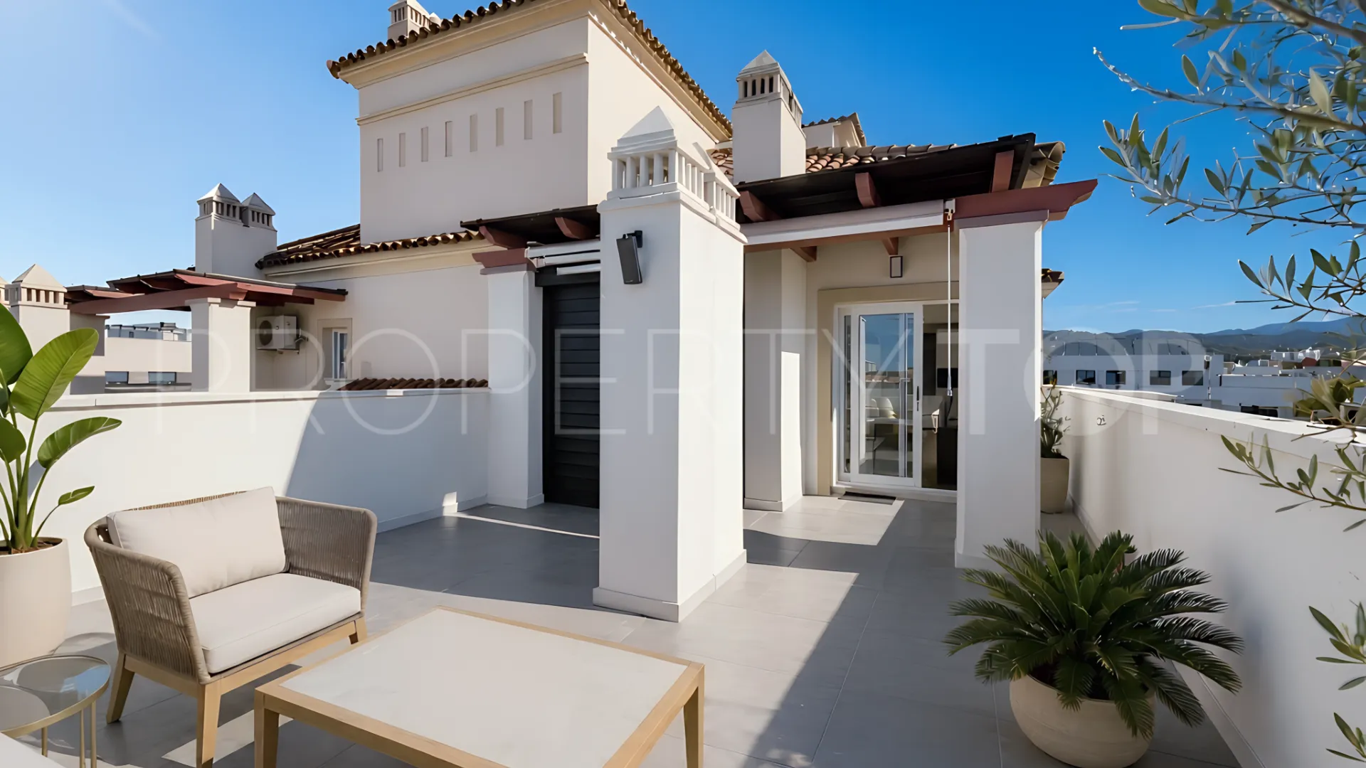 For sale Estepona Centre 2 bedrooms penthouse
