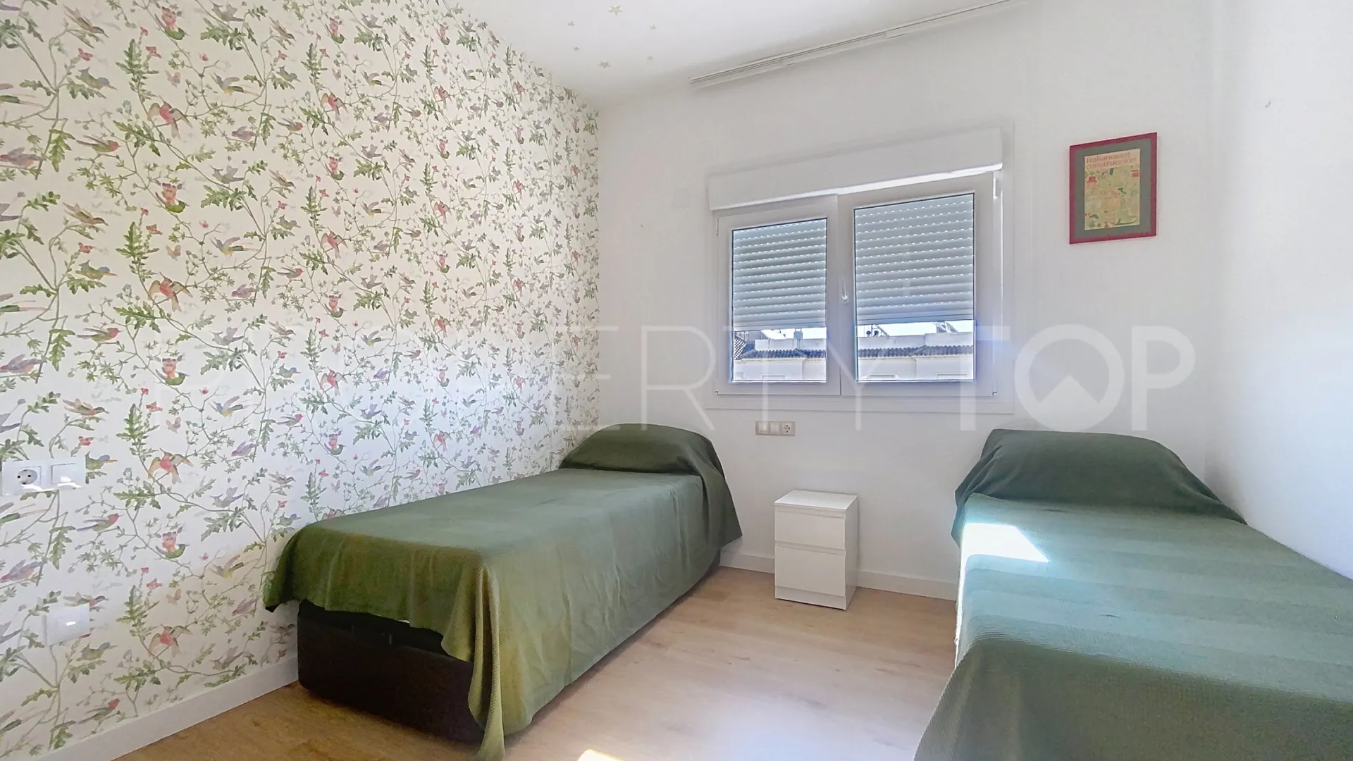 For sale Estepona Centre 2 bedrooms penthouse