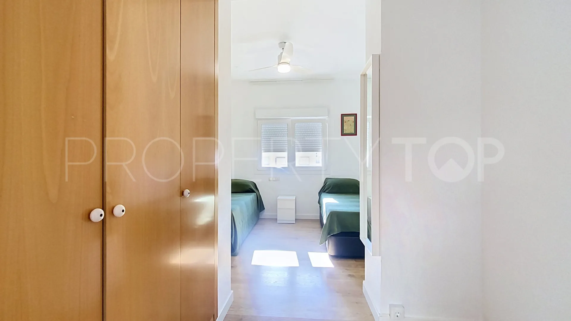For sale Estepona Centre 2 bedrooms penthouse