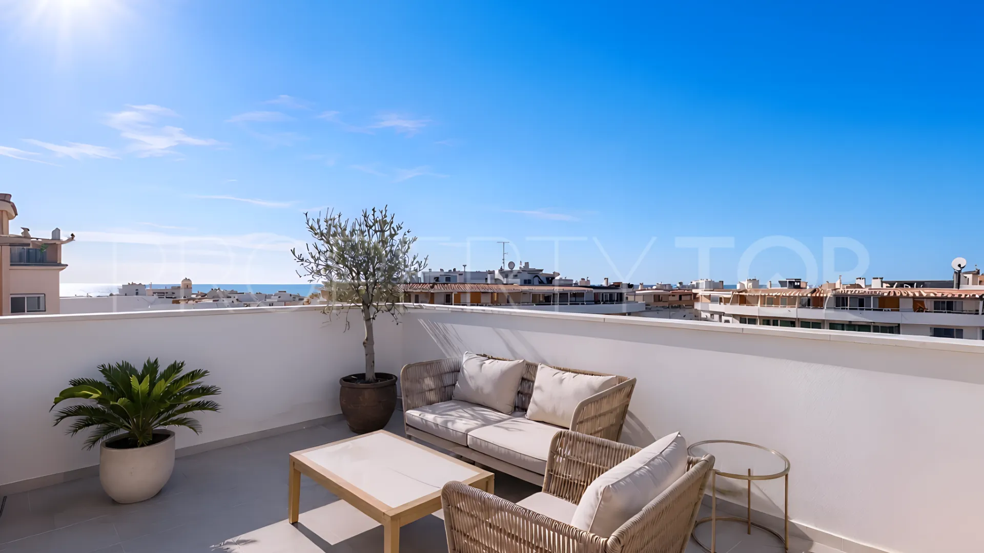 For sale Estepona Centre 2 bedrooms penthouse