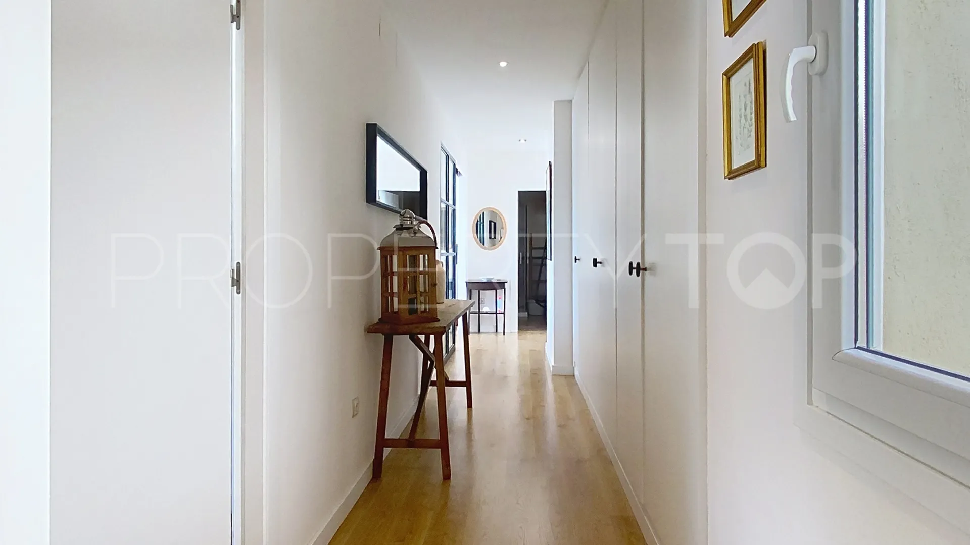 For sale Estepona Centre 2 bedrooms penthouse
