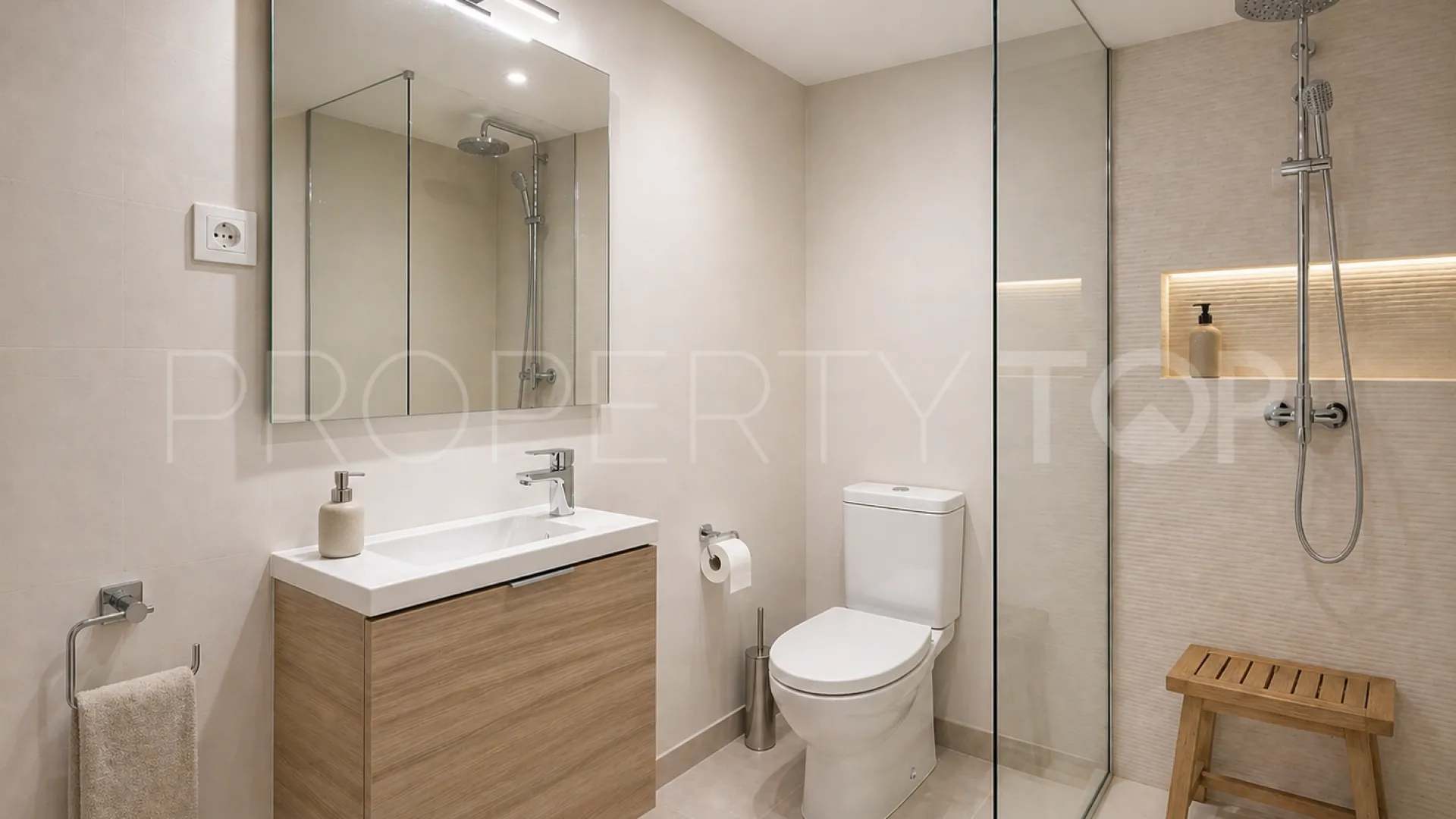 Villa a la venta de 5 dormitorios en Mijas Costa