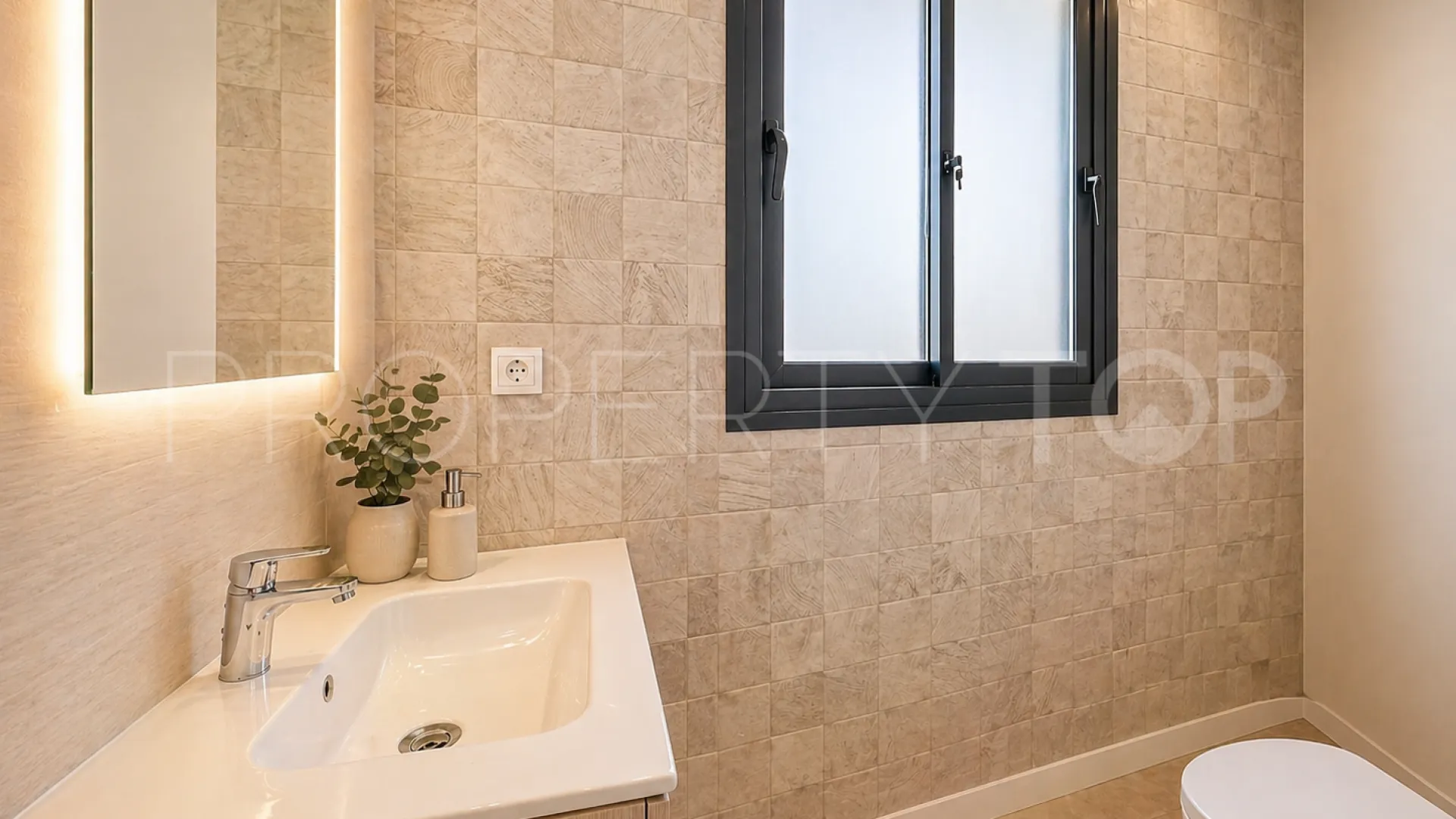 Villa a la venta de 5 dormitorios en Mijas Costa
